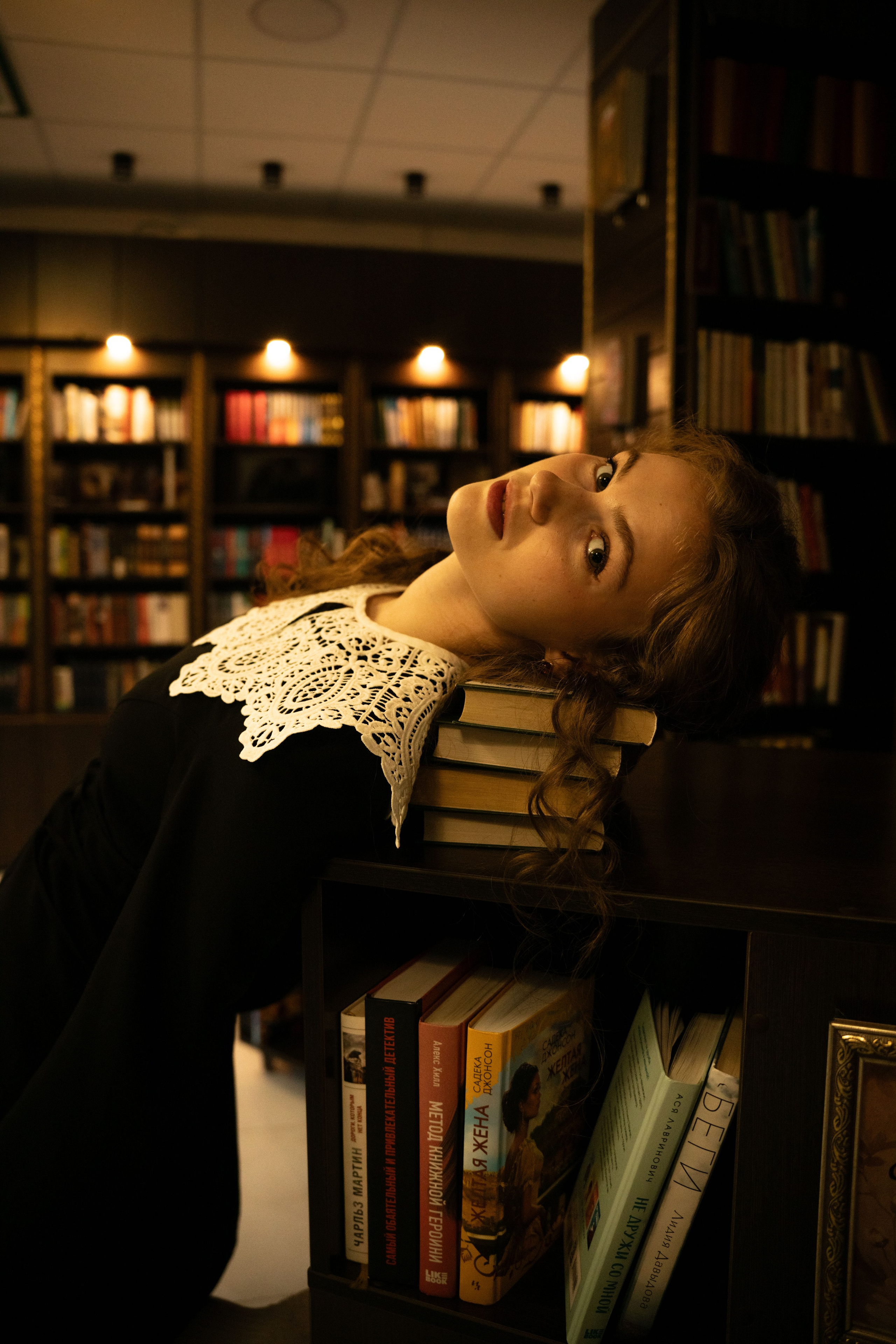 В библиотеке. Семейный фотограф в Омске Александра Яровикова