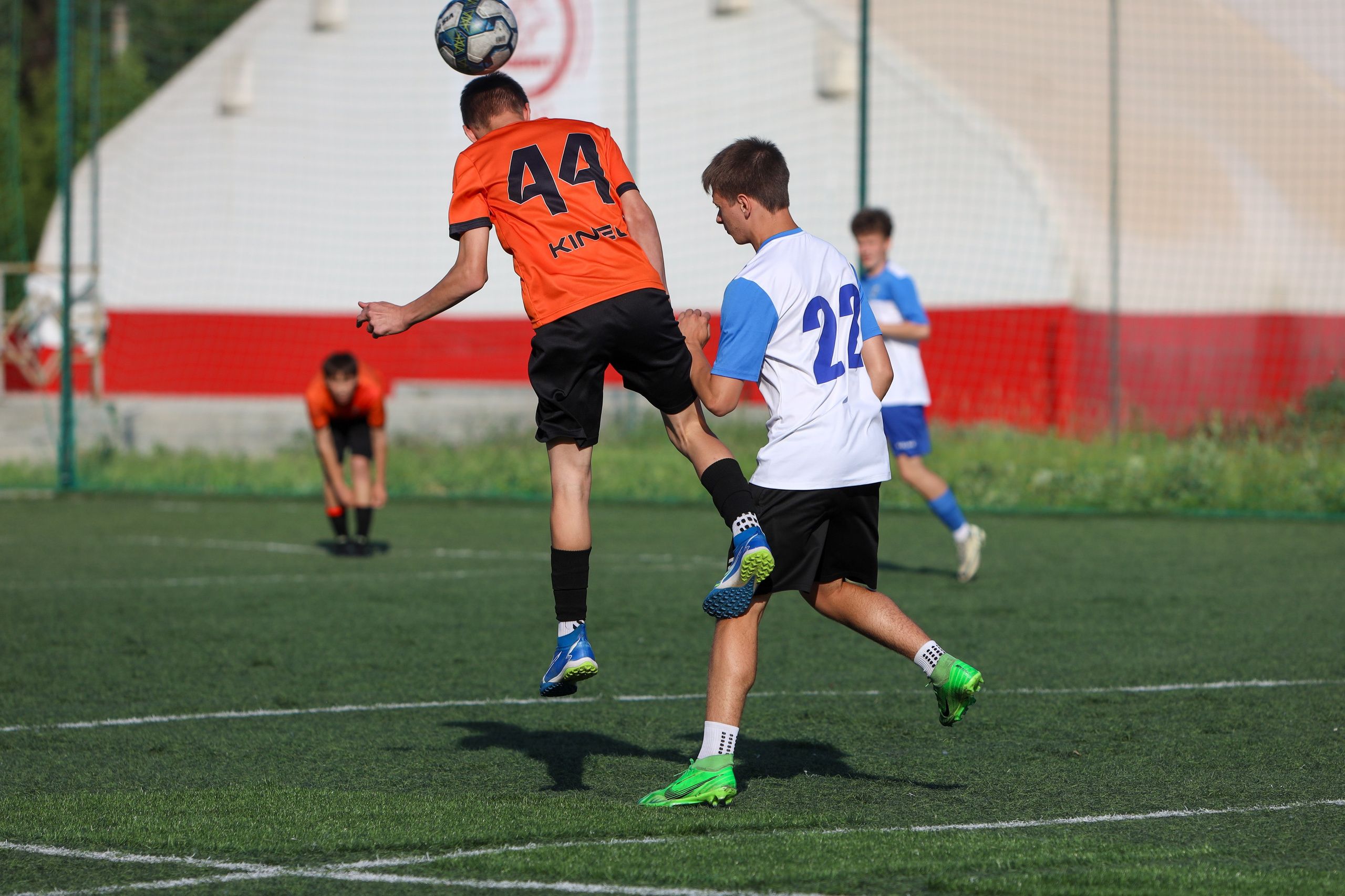 Кинель — Виктория Унион. Чемпионат СФПЛ. Молодежная футбольная лига U-15. Спортивный фотограф в Самаре