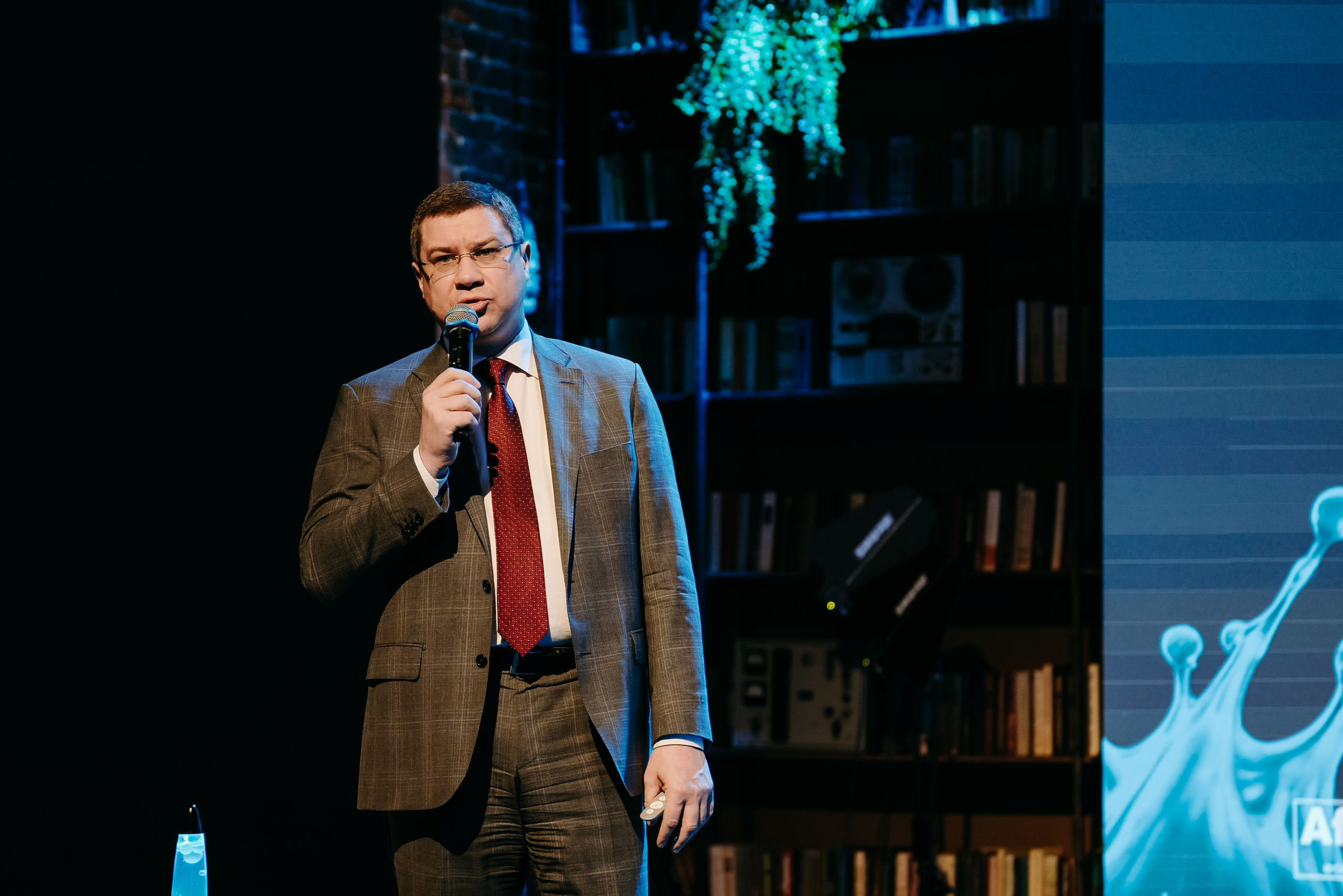 2025.04.02_АF_Антифродум. Репортажный и свадебный фотограф в Москве Рая Небогатова