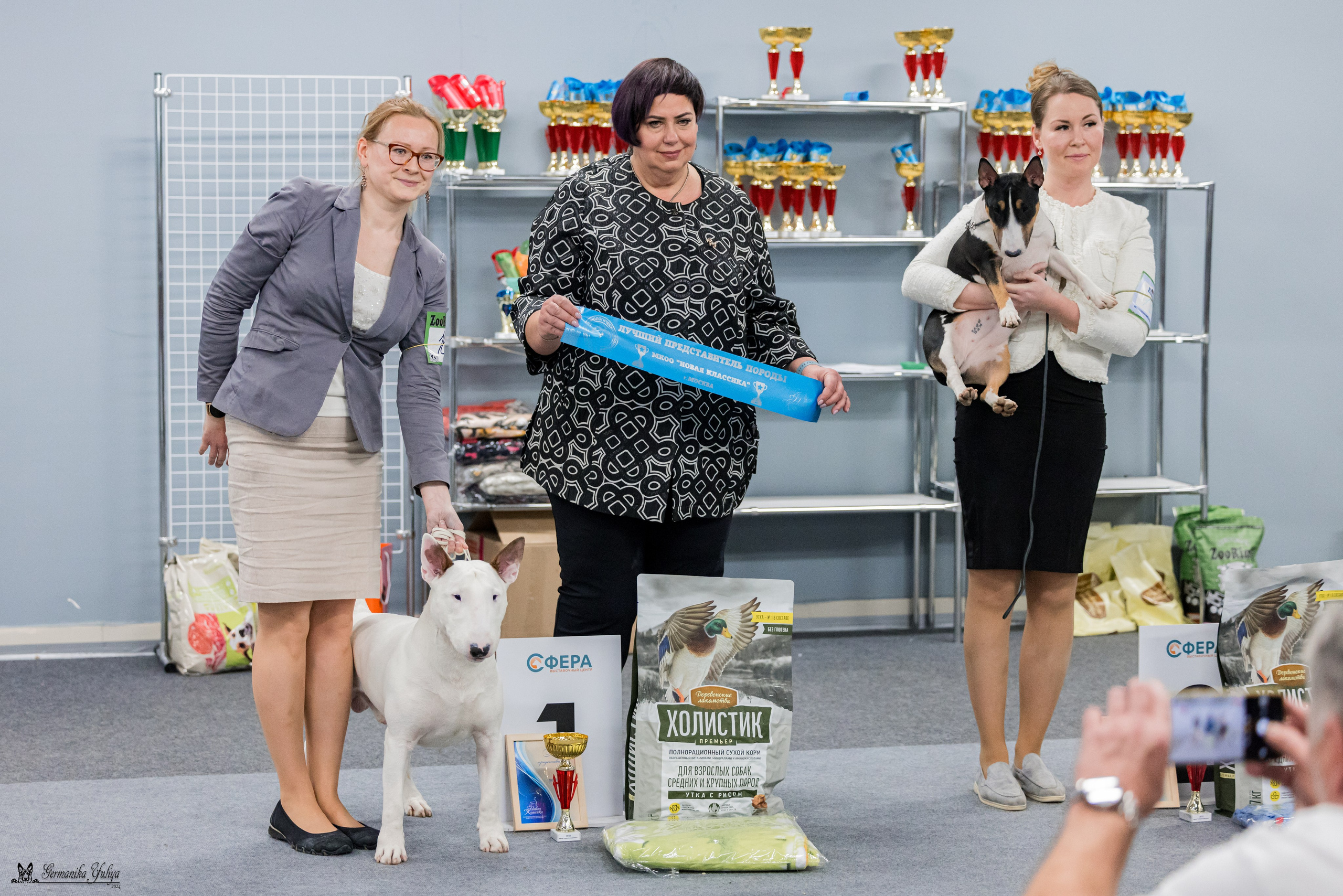 Сфера 28.01. и 4.02.2024. Фотограф-анималист Юлия Германика