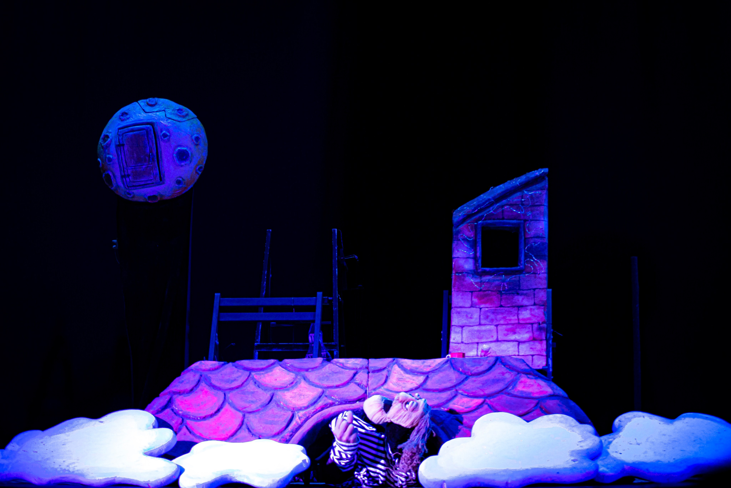 Человек с луны — спектакль кукольного театр Саквояж. Фотограф в Сочи Юрий Шептаев