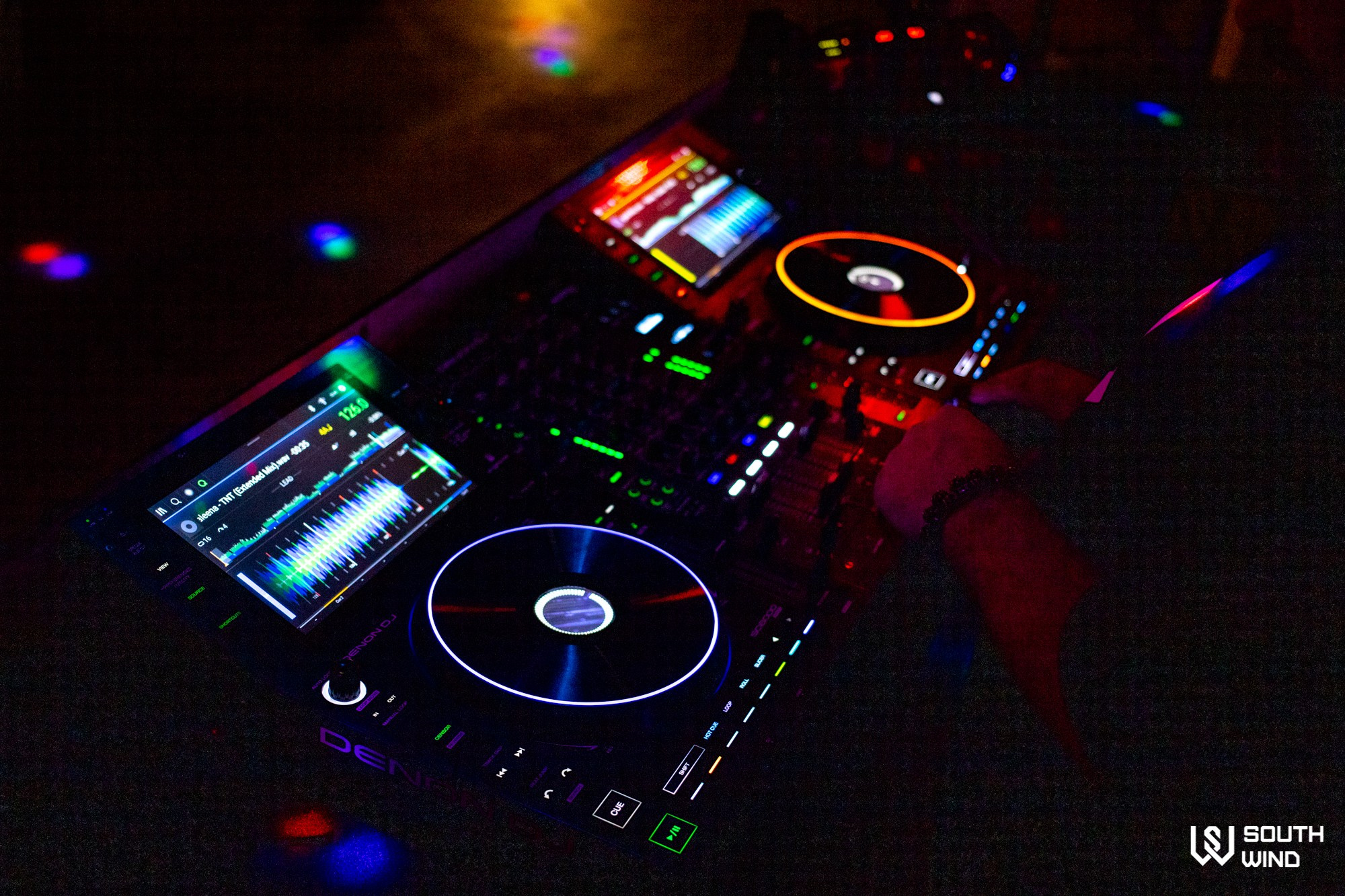 14 09 Вечеринка South Wind в Стереодаче. Репортажный, промышленный и маркетплейс-фотограф Дмитрий Чернат