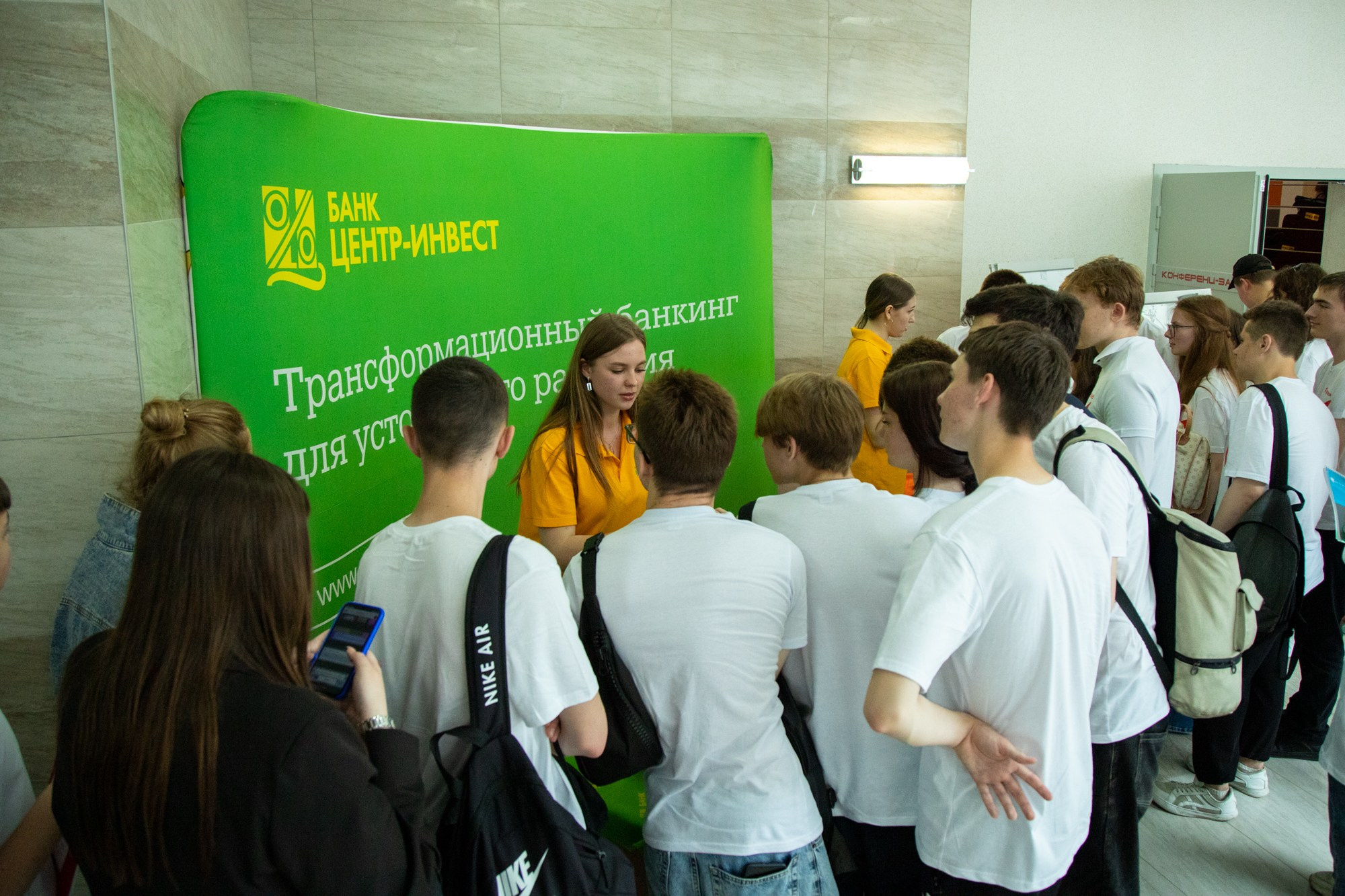 Первый фестиваль Движения Первых в Краснодаре. Репортажный, промышленный и маркетплейс-фотограф Дмитрий Чернат