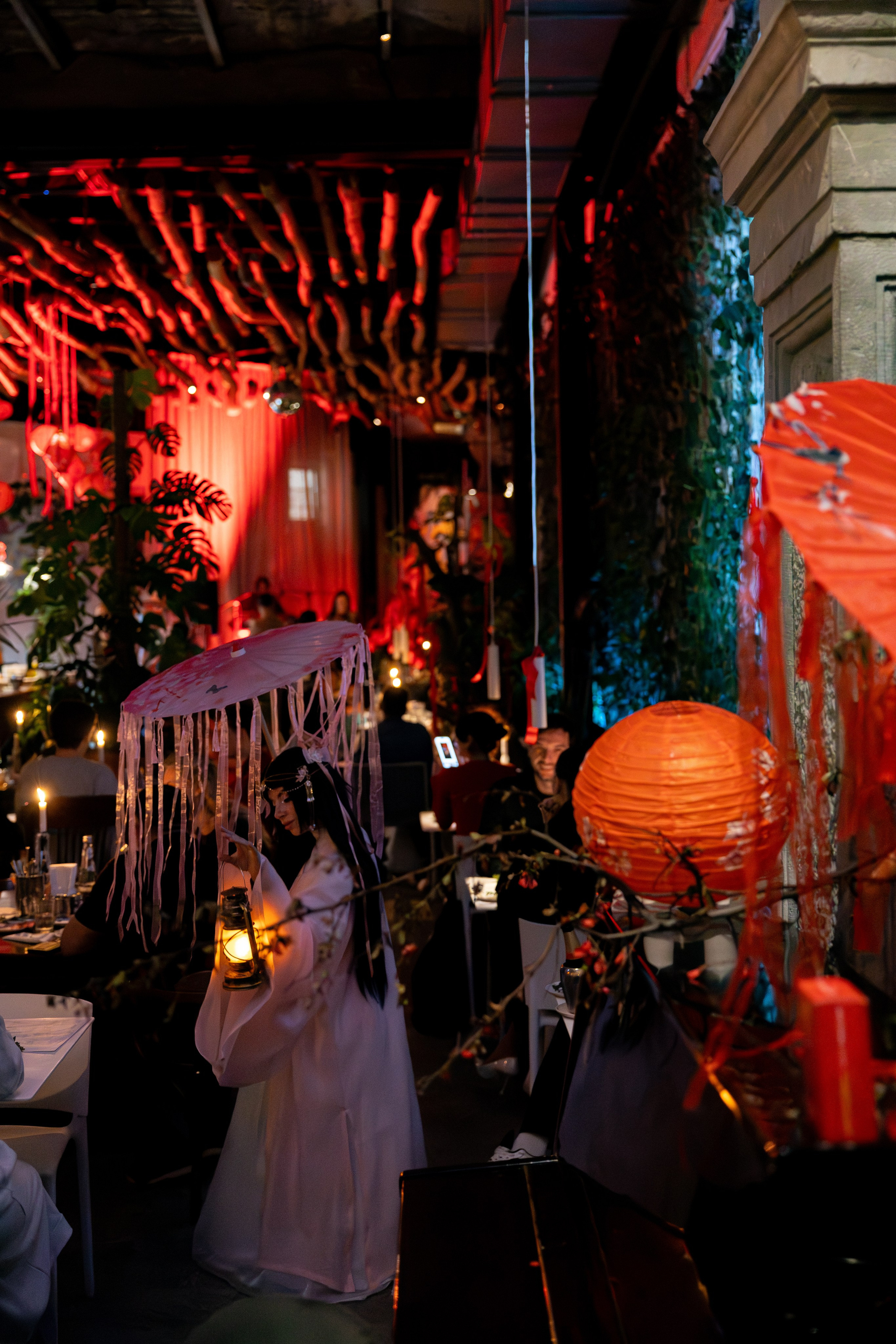 Азия в Гастродворе. Дженбаз Павел — фотограф в Ялте