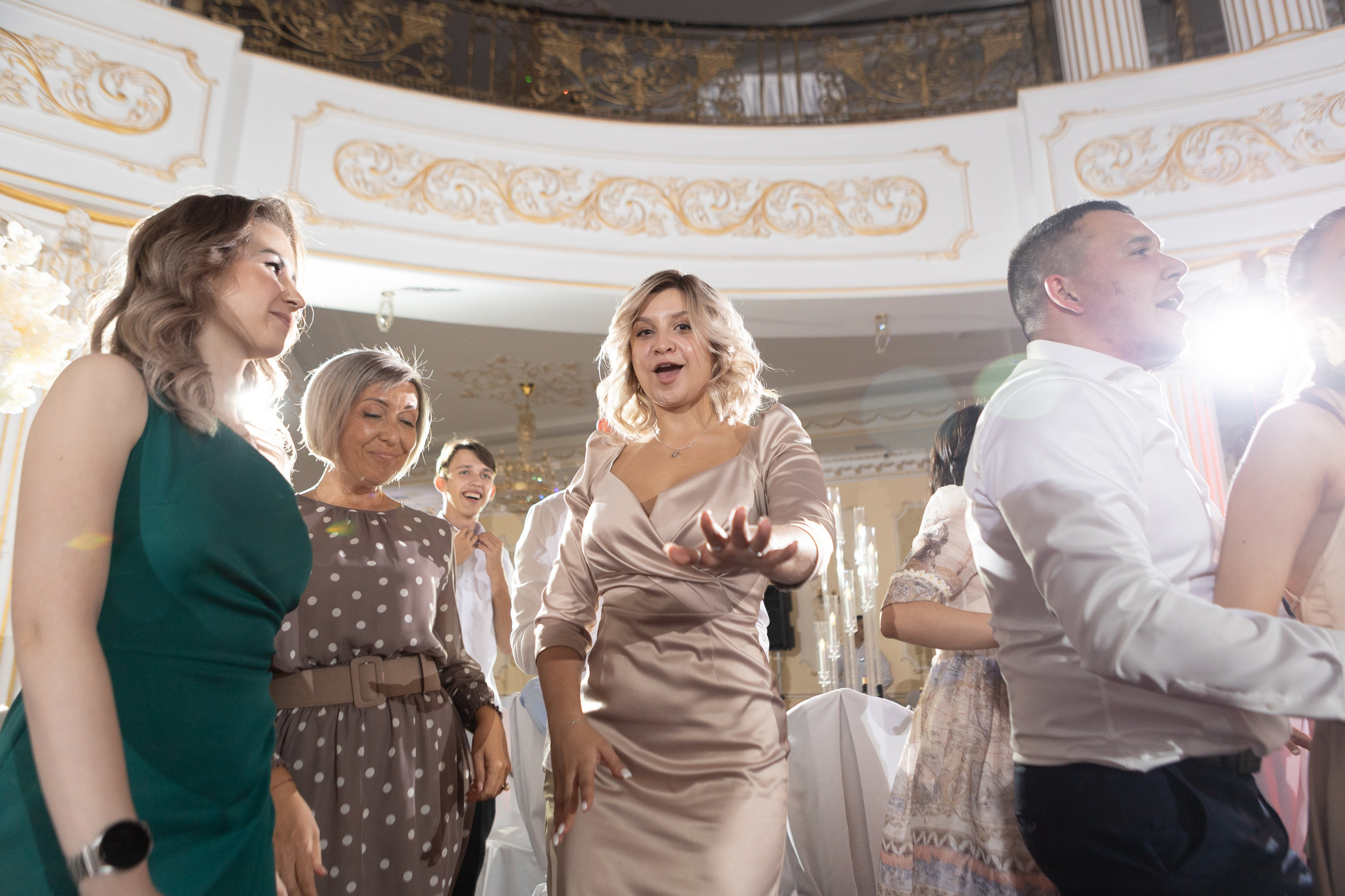 Свадебный фотограф Уфа — Руслан ГабдлисламовЖивые эмоции, красивые кадры, воспоминания на всю жизнь.Работаю по всей Республике Башкортоста. Свадебный фотограф Уфа Руслан Габдлисламов