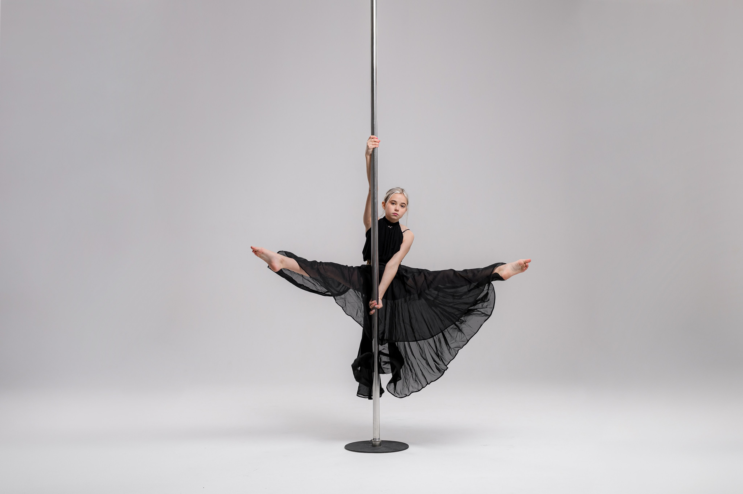 POLE SCHOOL. Профессиональный репортажный, коммерческий фотограф в Санкт-Петербурге