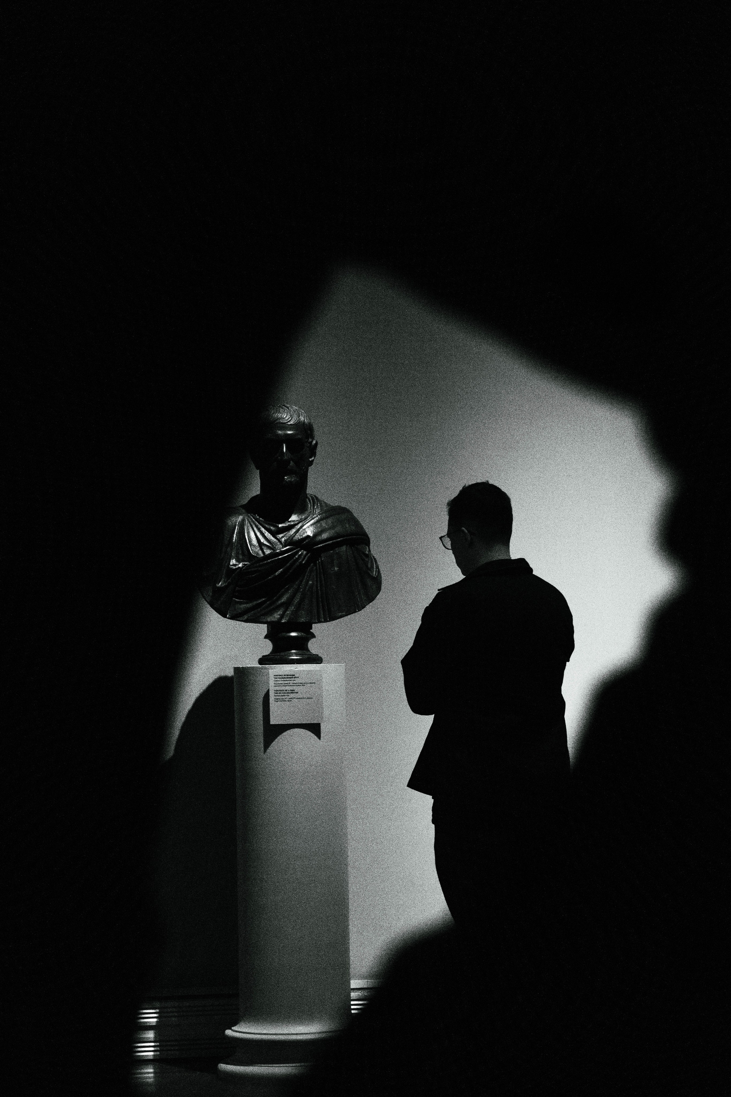 Геннадий. Jean De Vivre Gallery