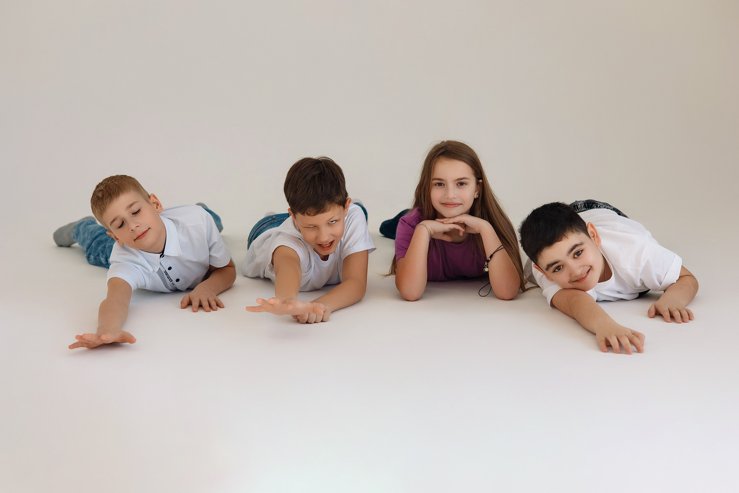 4 класс съемка в фотостудии. Фотограф Любовь Корниенко, Примоский край