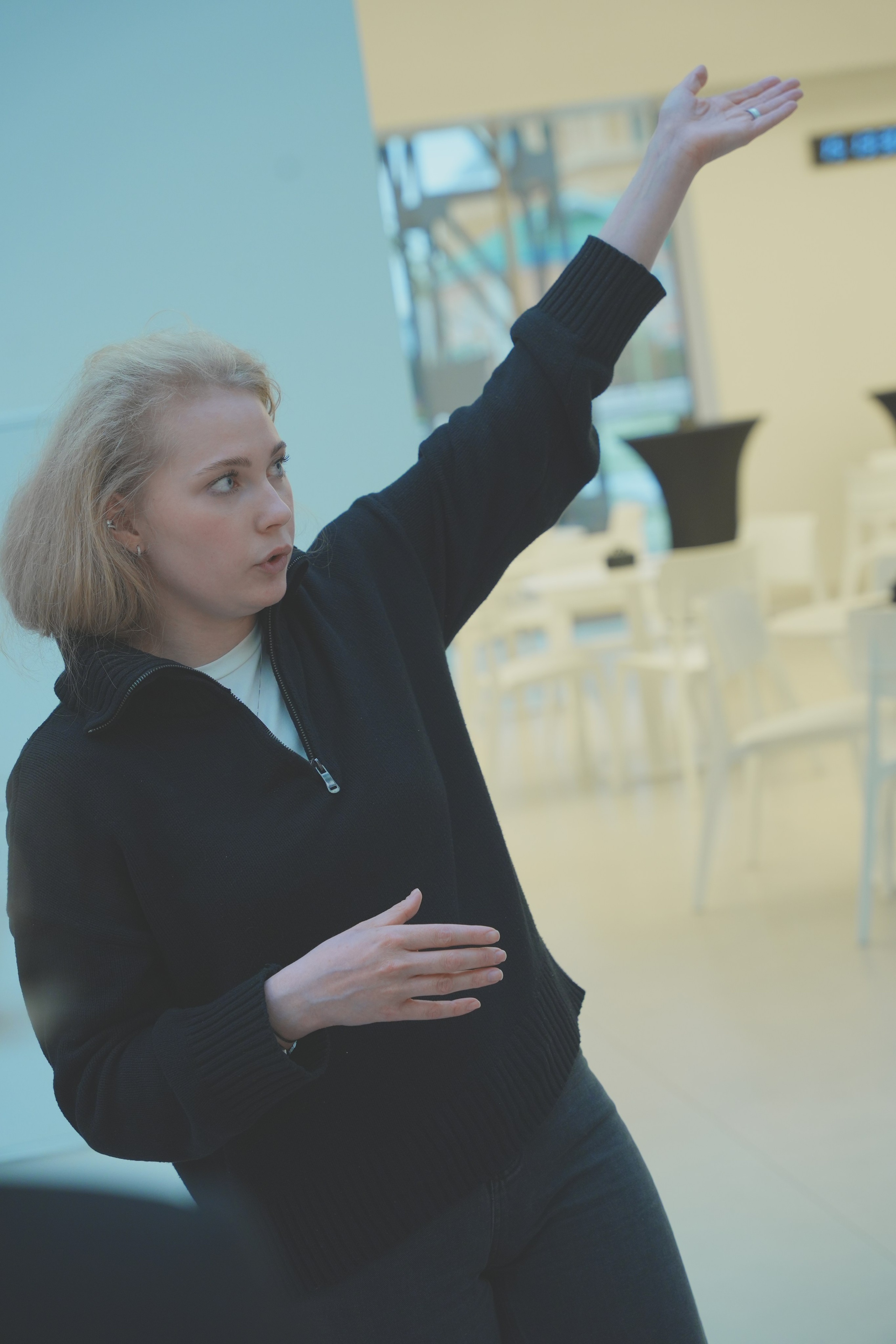 Экскурсия для туристов. Уголок фототворчества Никиты Усачева