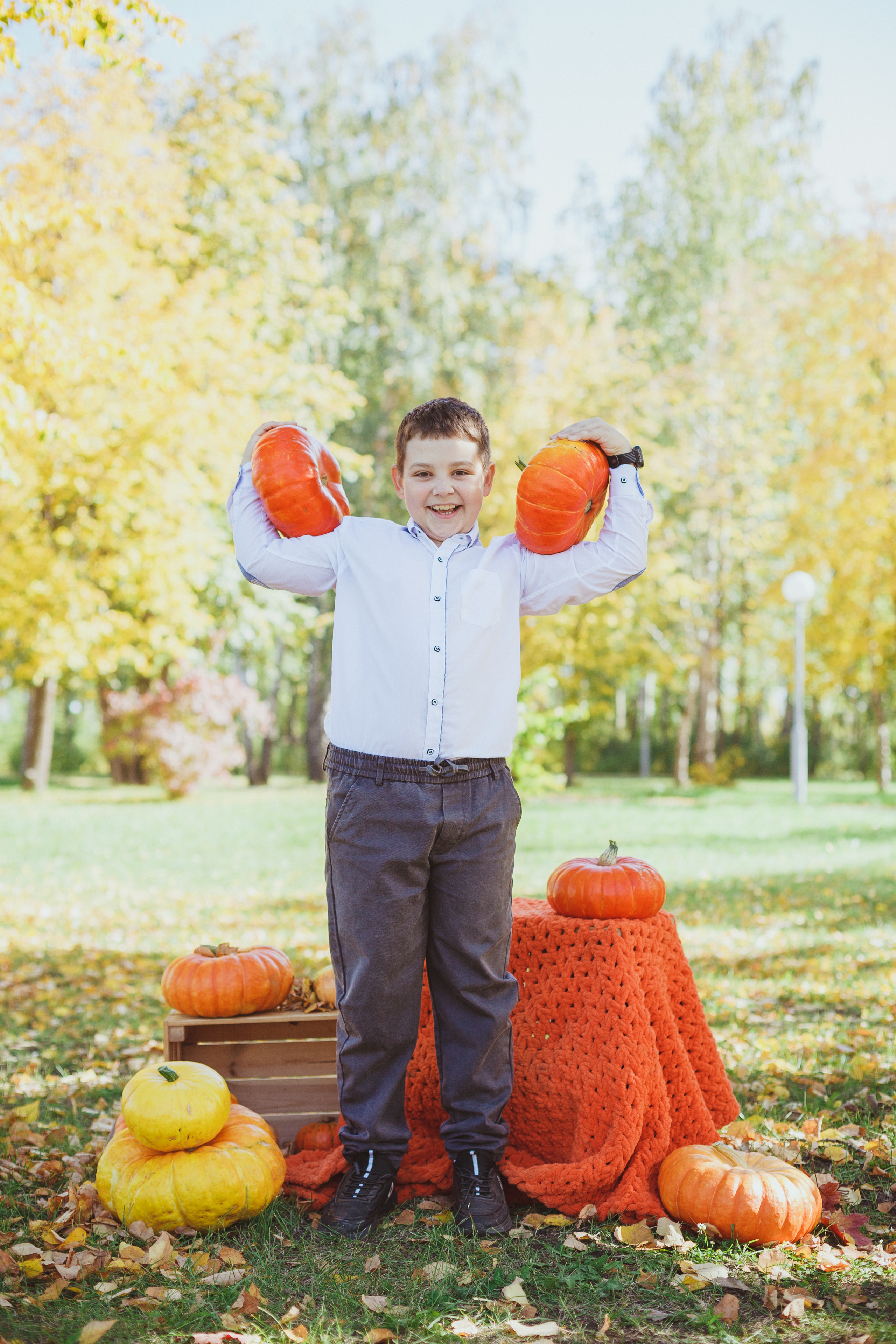 Школьная фотосессия на 31 августа. 1,2,3 сентября. Портреты детей 4-6 штук. Групповые общие 2-5 шт. Цена 450р. (1). Семейный и детский фотограф в Сухом Логу Ольга Кайгородова