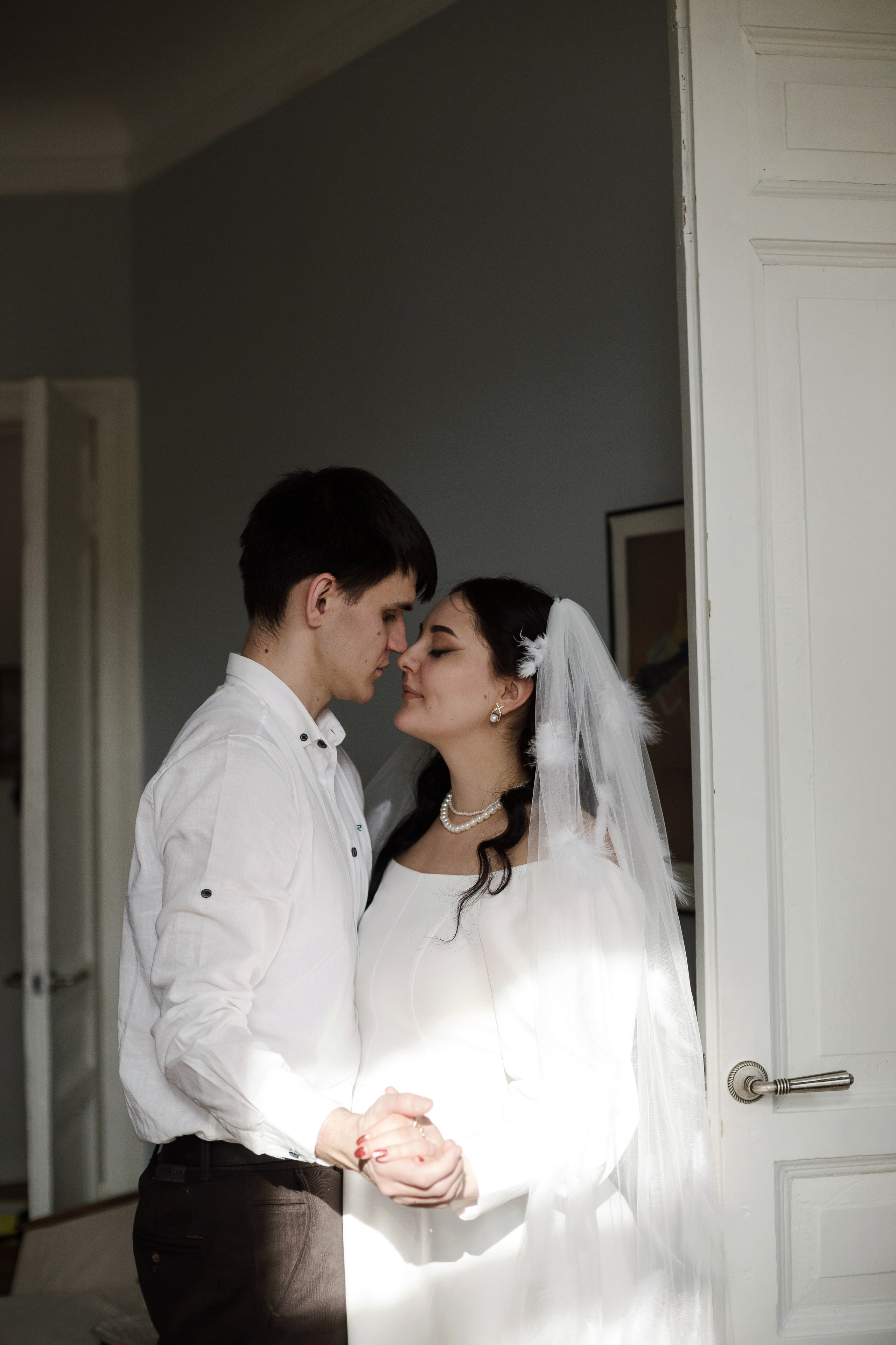 VK: Md: @lady_bulgakova Mua: @trofilyeva Org: @divine_photoproject Decor: @portfoliobrand