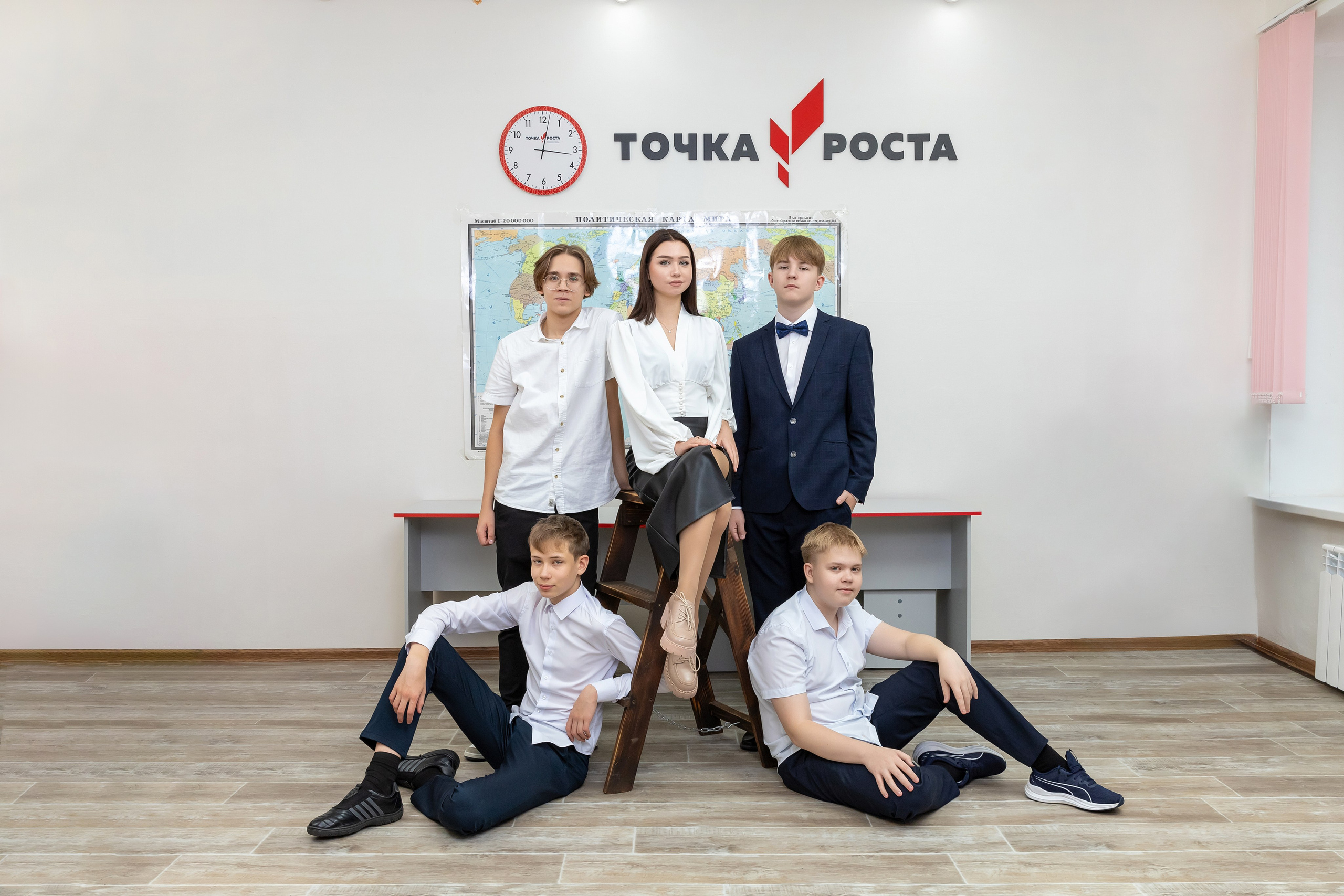 Примеры фото СТАРШИЕ КЛАССЫ. Фотограф Радужный ХМАО, Школьный фотограф, семейный фотограф, выпускной альбом