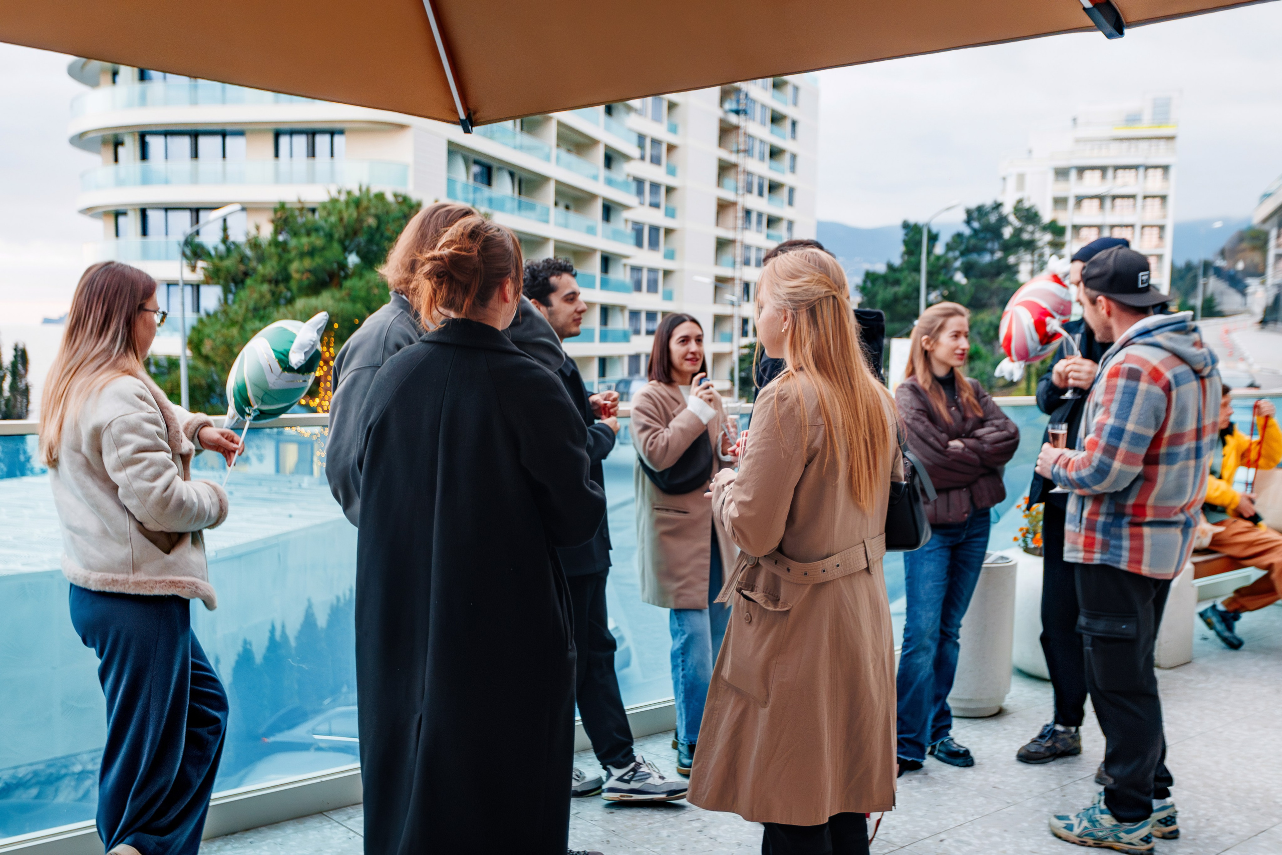 10 лет проекту «КОФЕДВИЖ» и открытие новой кофейни_Ялта_19.12.2025. Аминов Руслан | Фотограф