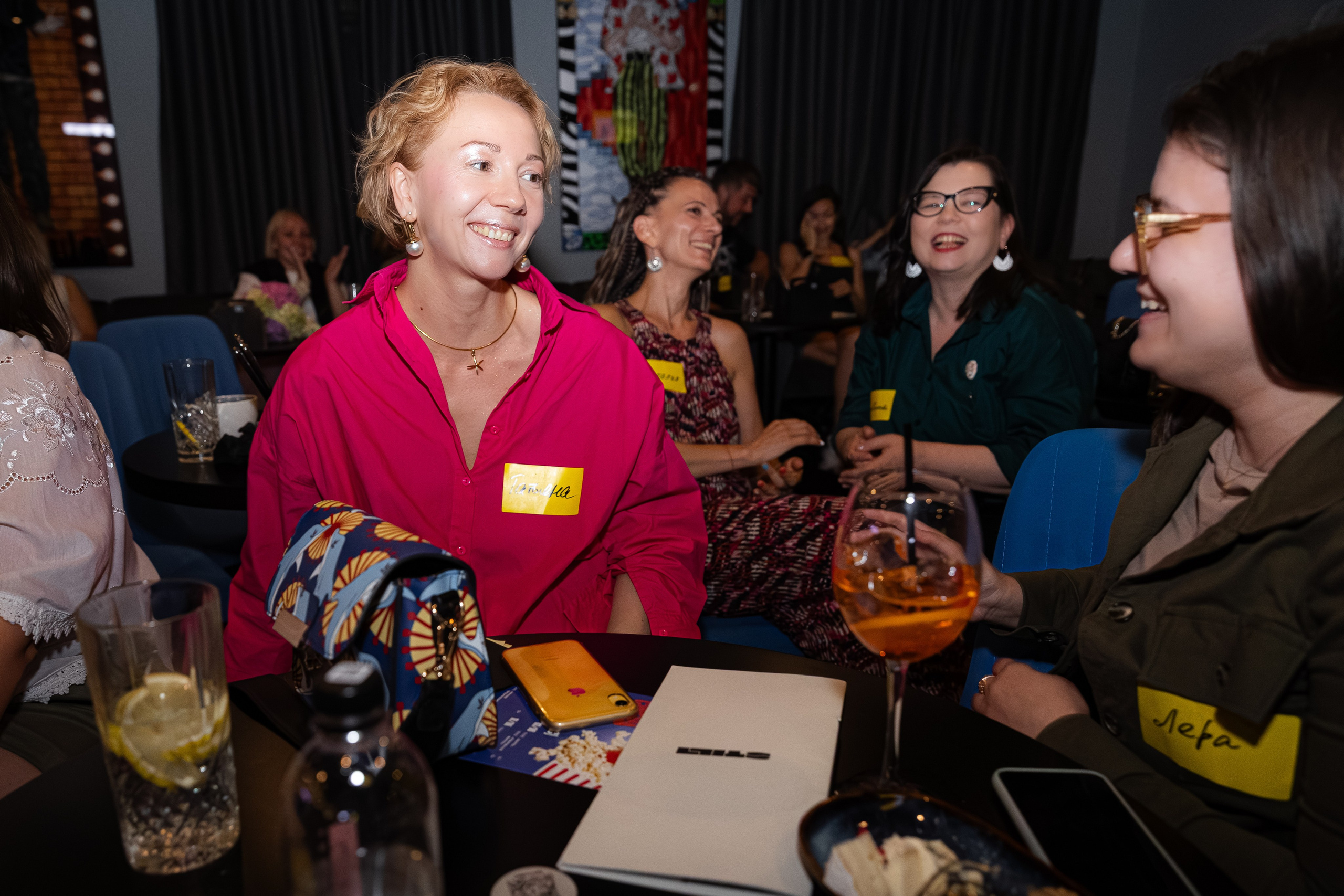 Бизнес StandUP. Семейный и детский фотограф, визуальный гид, декоратор в Москве