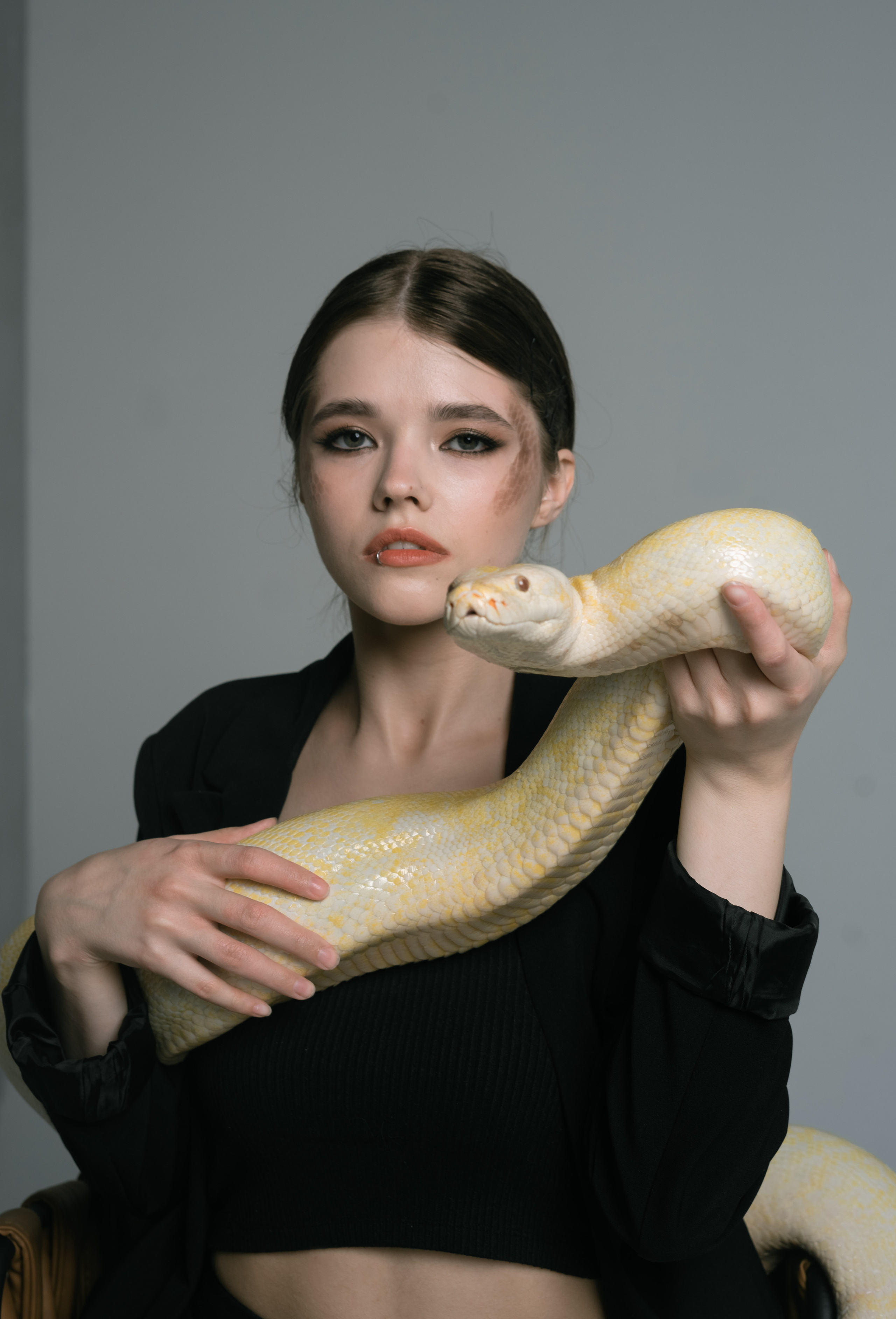 Змея. Фотограф Томск Новосибирск Елизавета Вахтеева