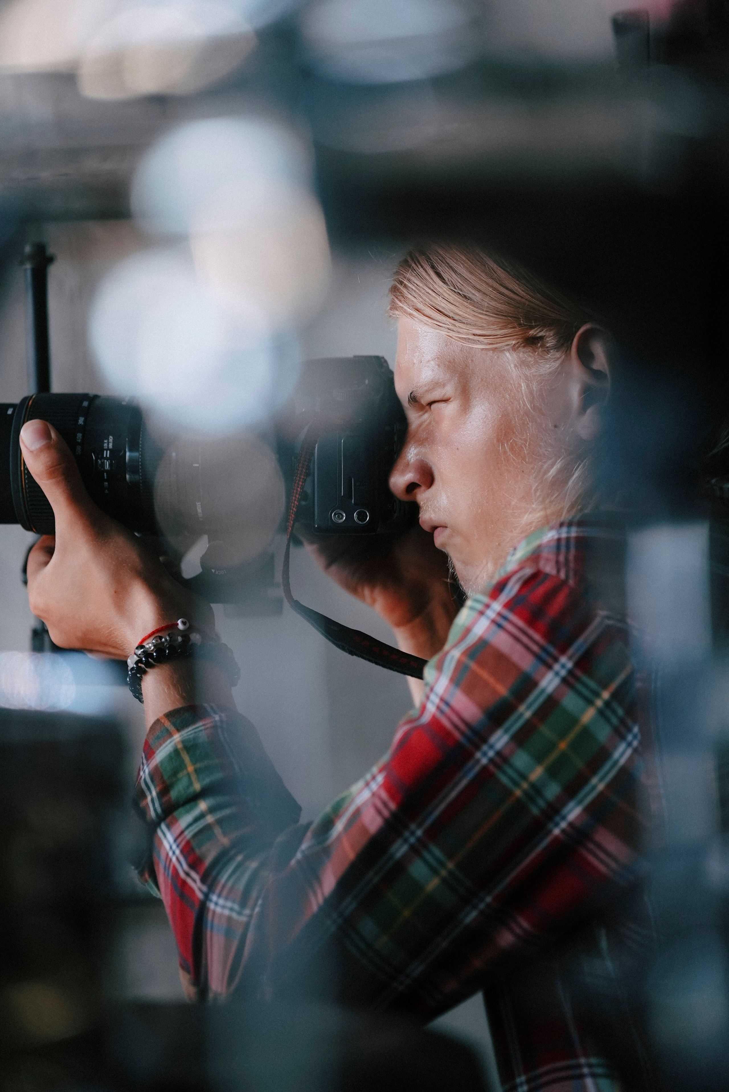 2025. Стрит-фотография, полная абсурда, идиотизма и красоты