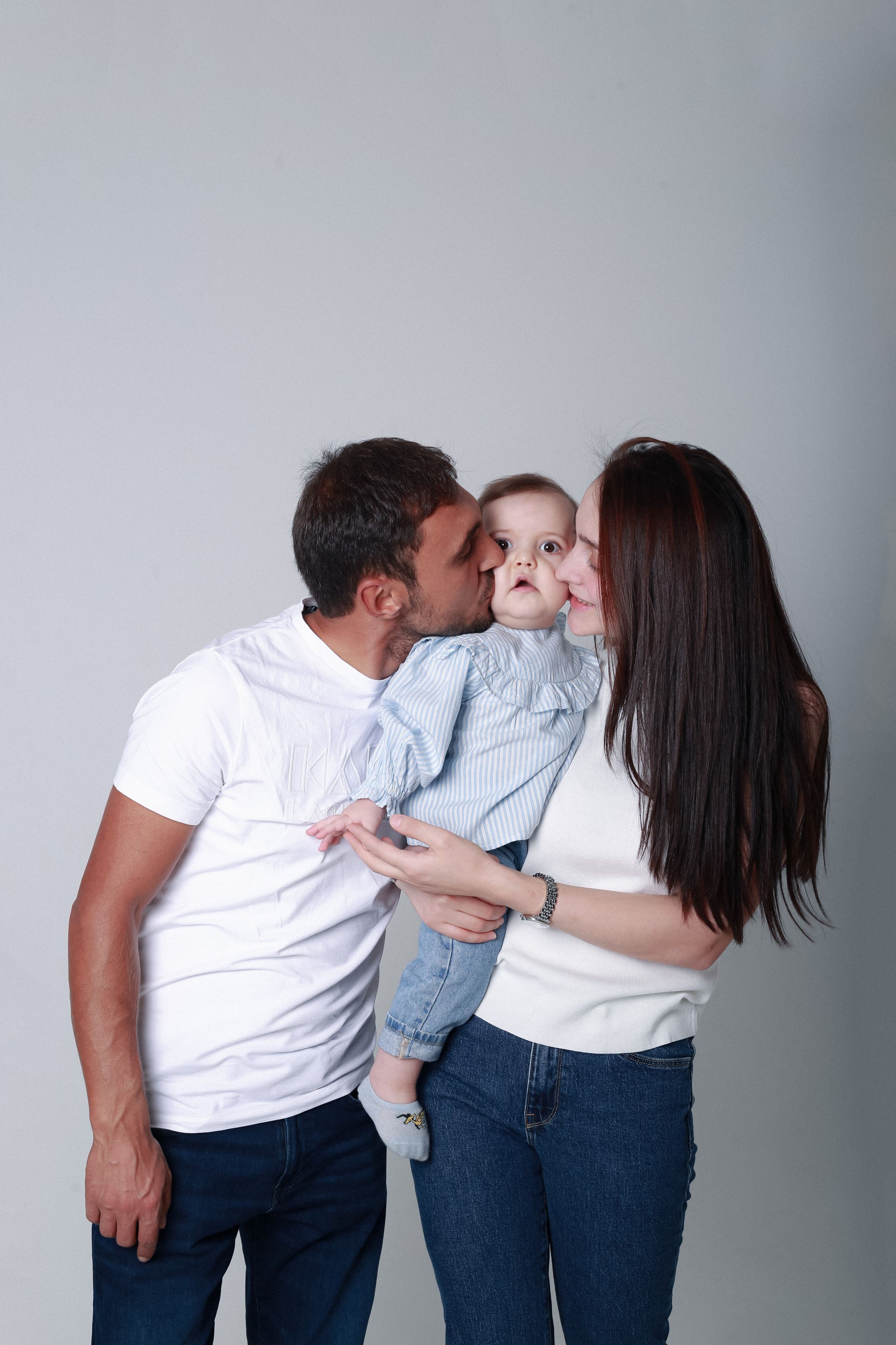 Годик в студии Домодедово. Семейный фотограф в Москве и МО Варвара Шаранова