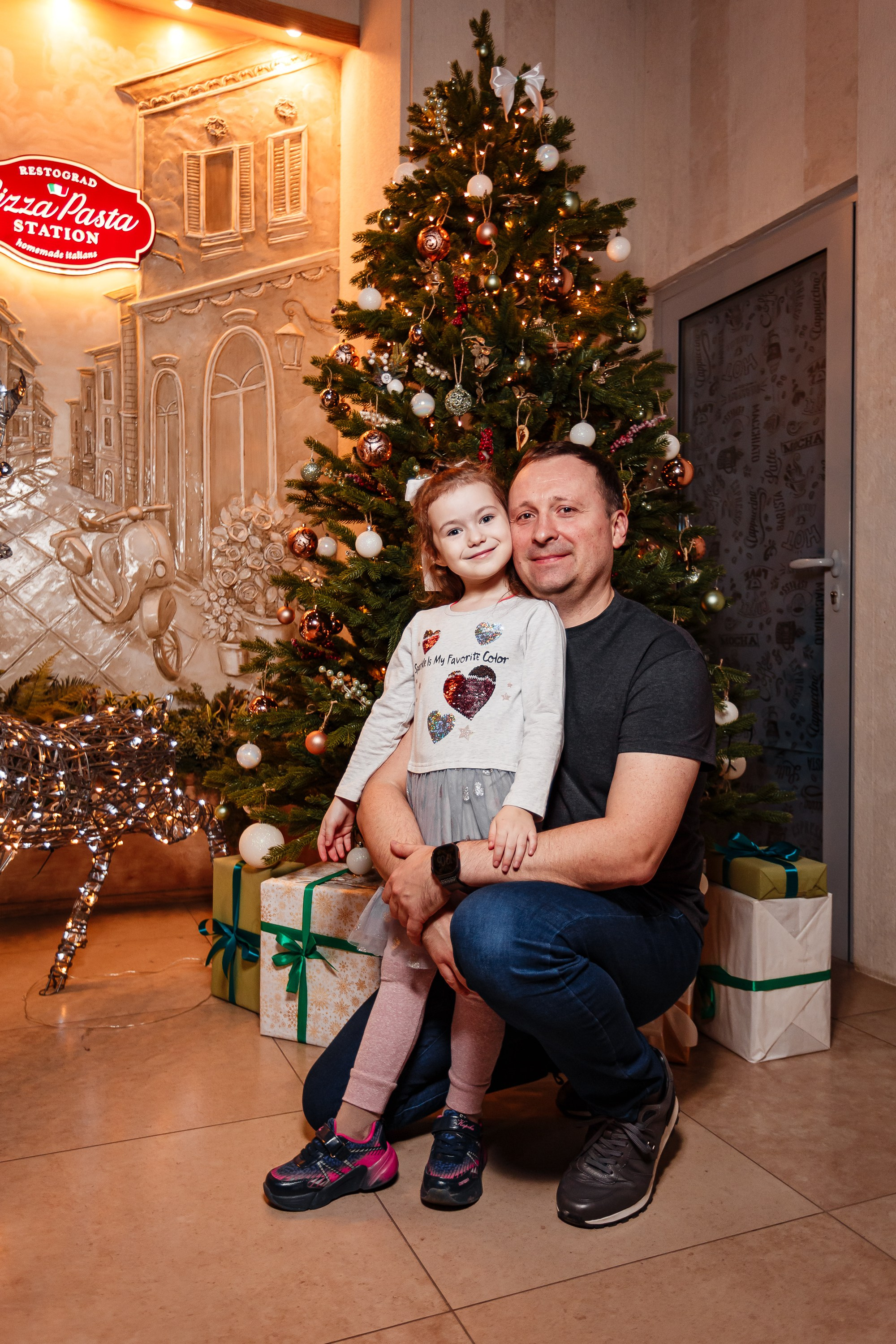 День рождение ресторана Pizza Pasta_Симферополь_24.12.2024. Аминов Руслан | Фотограф