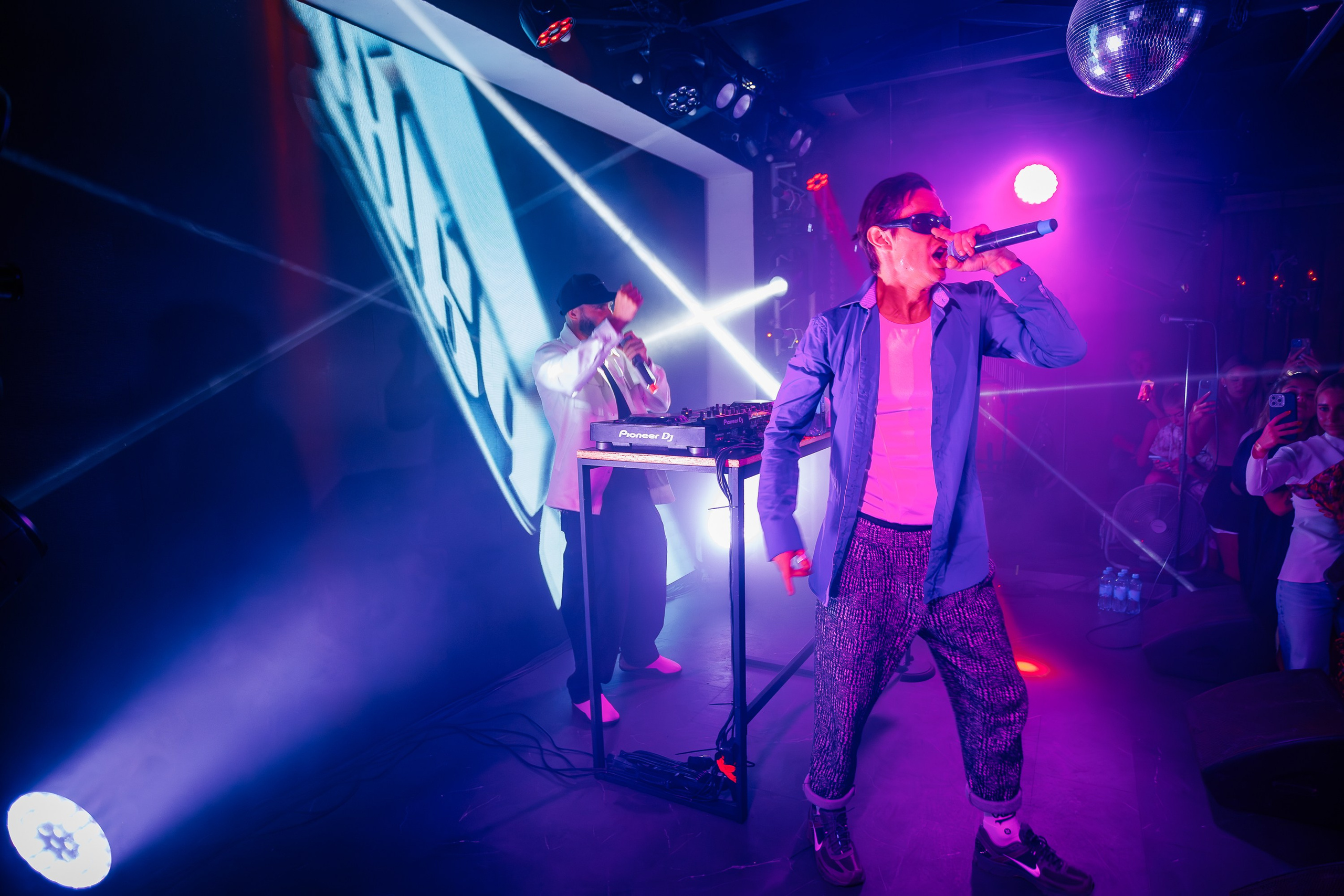 «КРАВЦ"_Чайка на пляже_Ялта_27.08.2025 г. Аминов Руслан | Фотограф