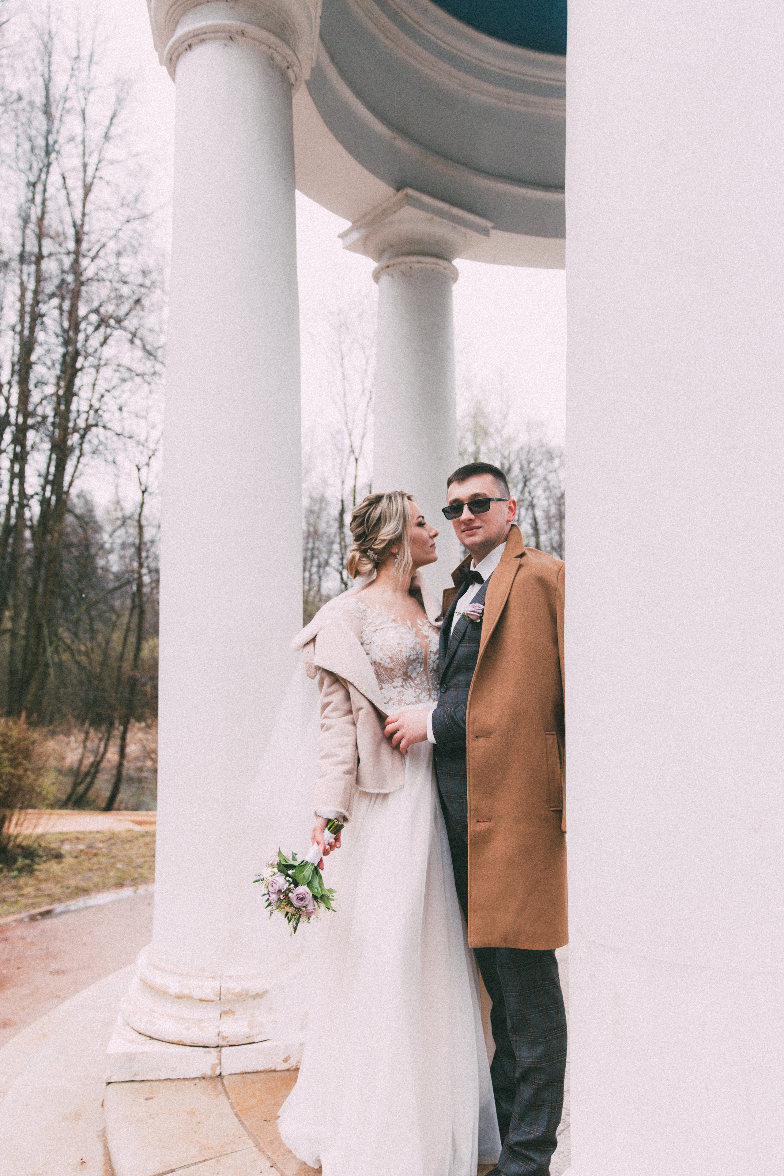 Анонс свадебных фотографий Алины и Славы в усадьбе Остафьево. Свадебный фотограф Домодедово Москва Катерина Алехина