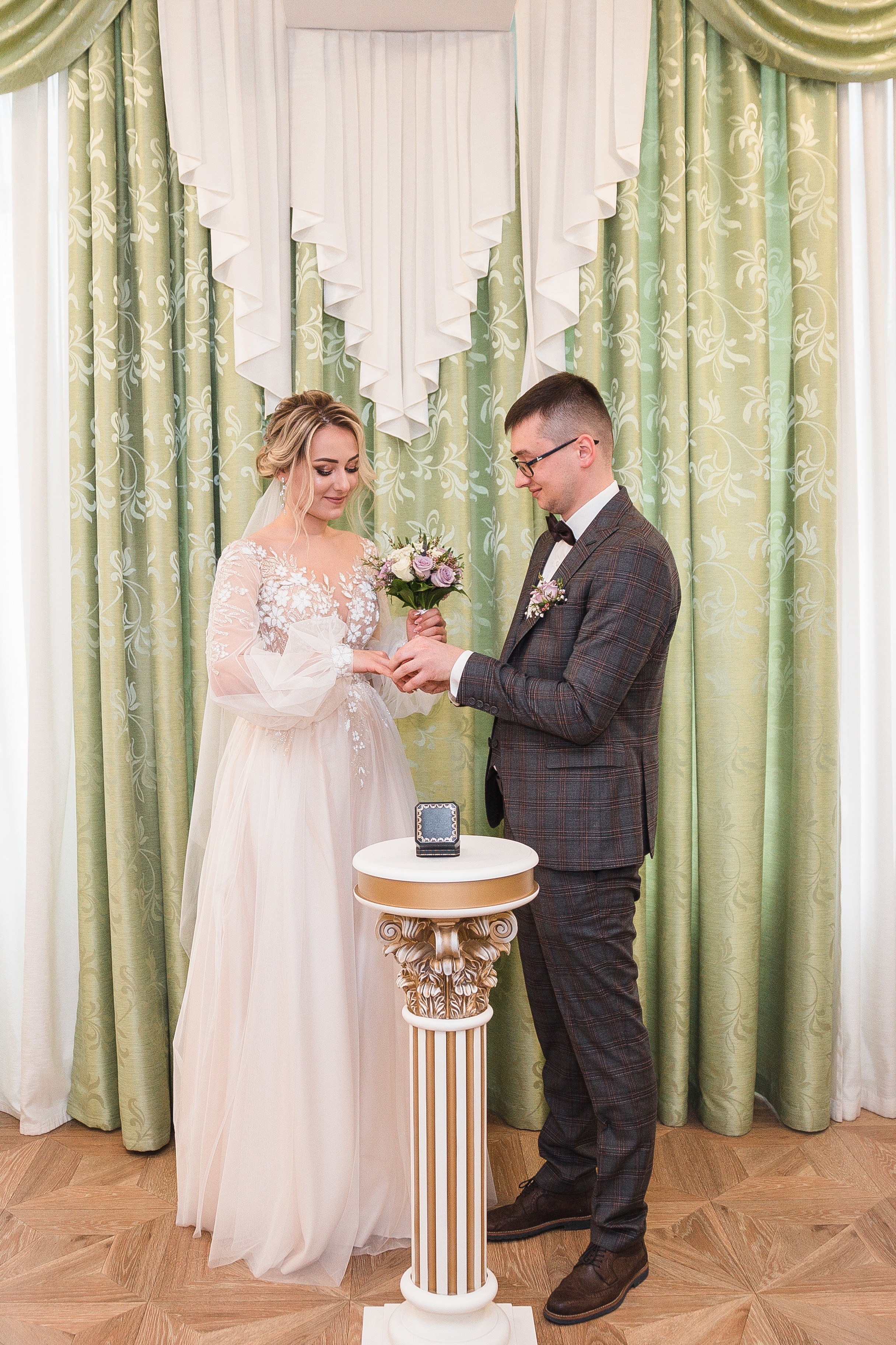 Анонс свадебных фотографий Алины и Славы в усадьбе Остафьево. Свадебный фотограф Домодедово Москва Катерина Алехина