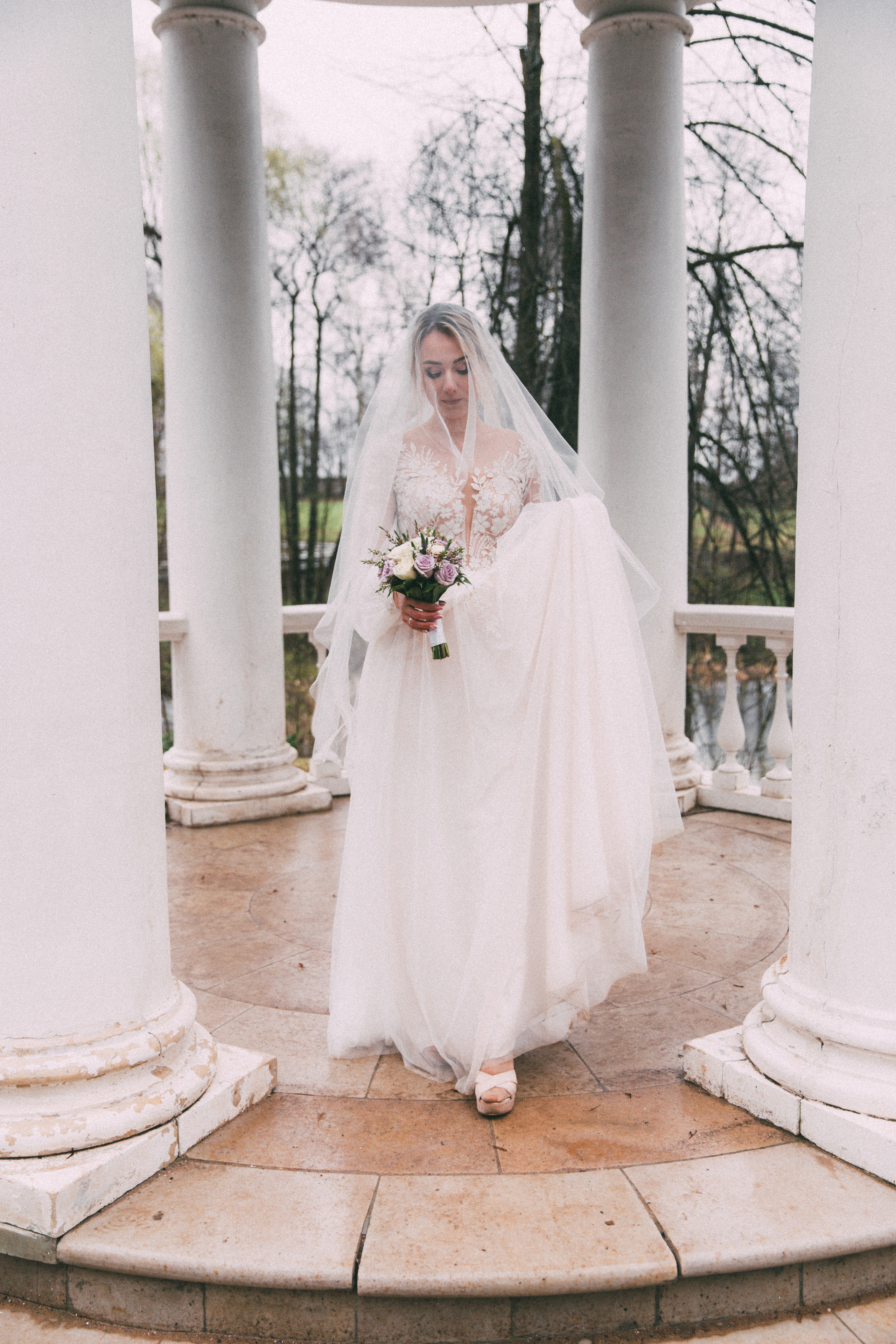 Анонс свадебных фотографий Алины и Славы в усадьбе Остафьево. Свадебный фотограф Домодедово Москва Катерина Алехина