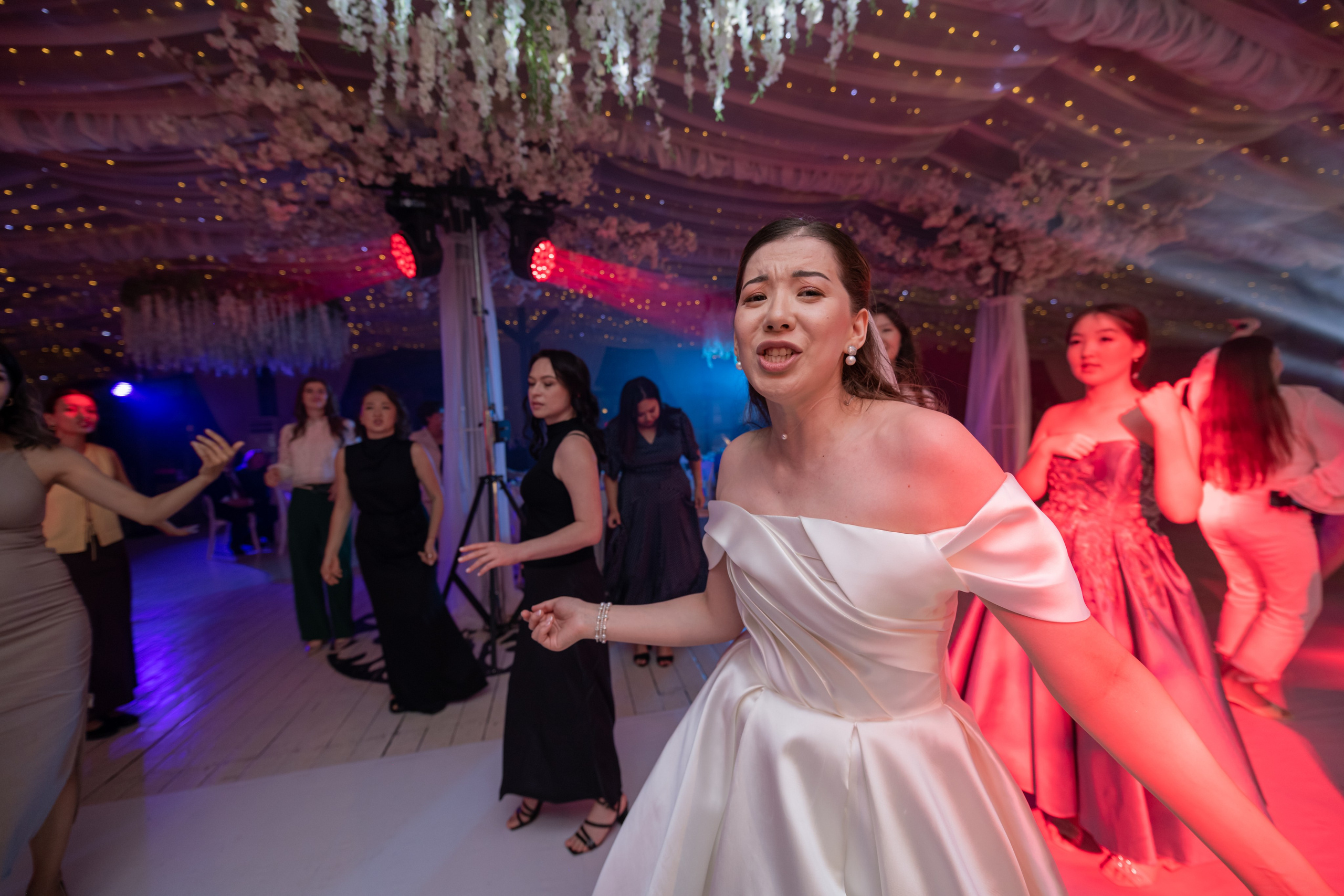 Вячеслав Аделm Свадьба. Фотограф Астана, Алматы