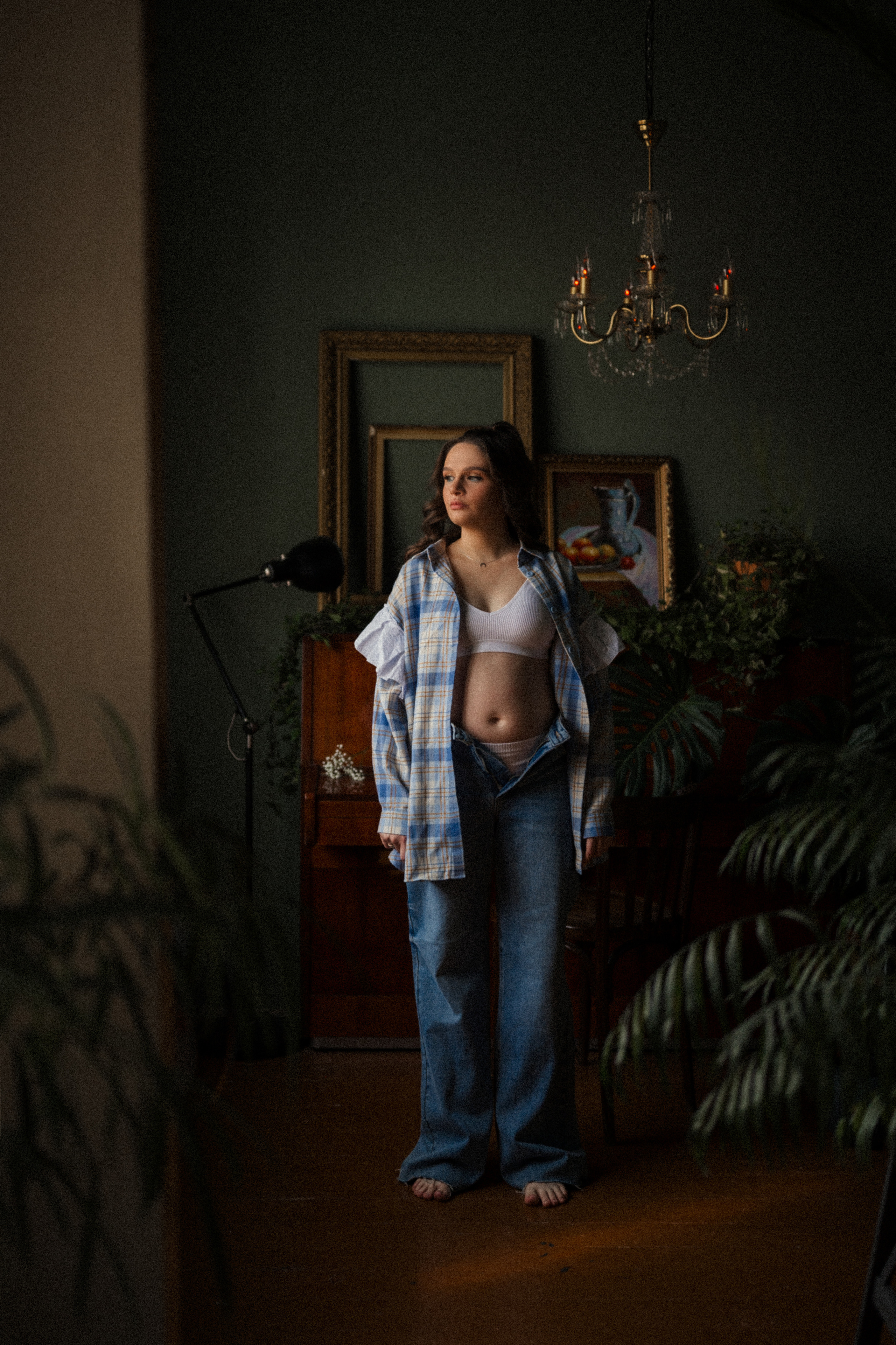 Фотосессия влюбленных в маленькой квартирке. Семейный свадебный фотограф Екатеринбург Первоуральск Шарнина Алёна