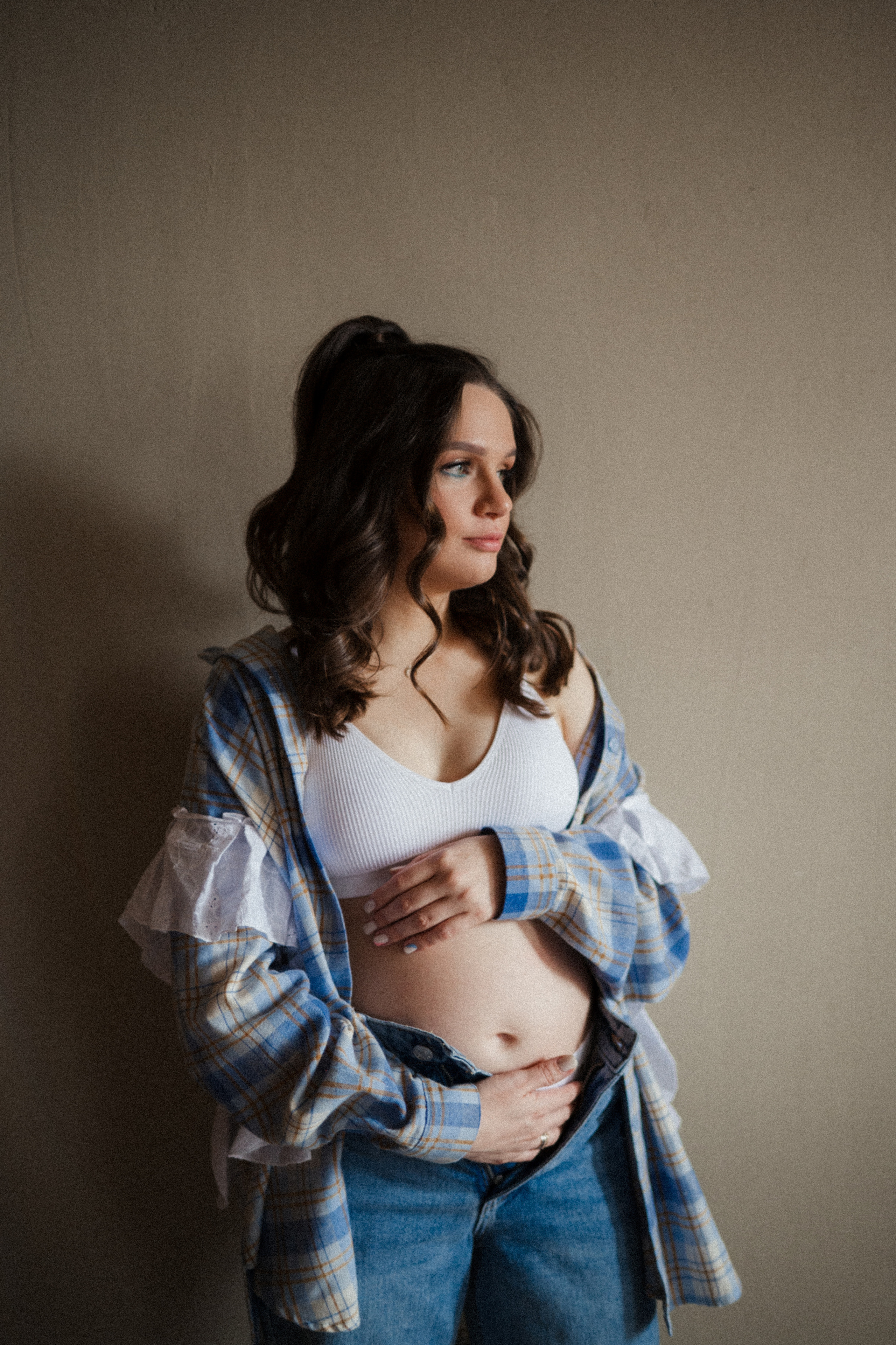 Фотосессия влюбленных в маленькой квартирке. Семейный свадебный фотограф Екатеринбург Первоуральск Шарнина Алёна