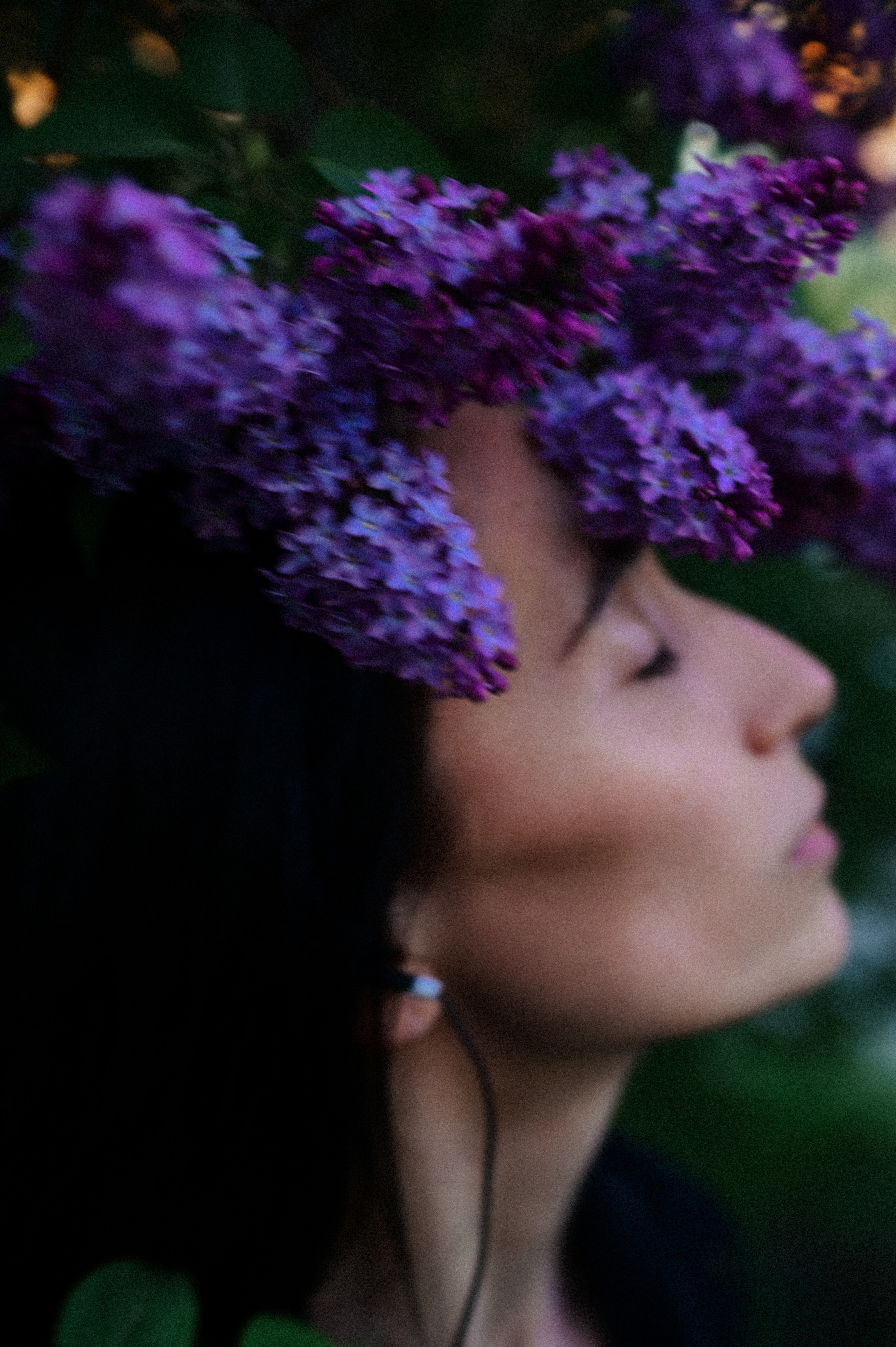 Портретная фотосессия с цветущими деревьями. Семейный свадебный фотограф Екатеринбург Первоуральск Шарнина Алёна