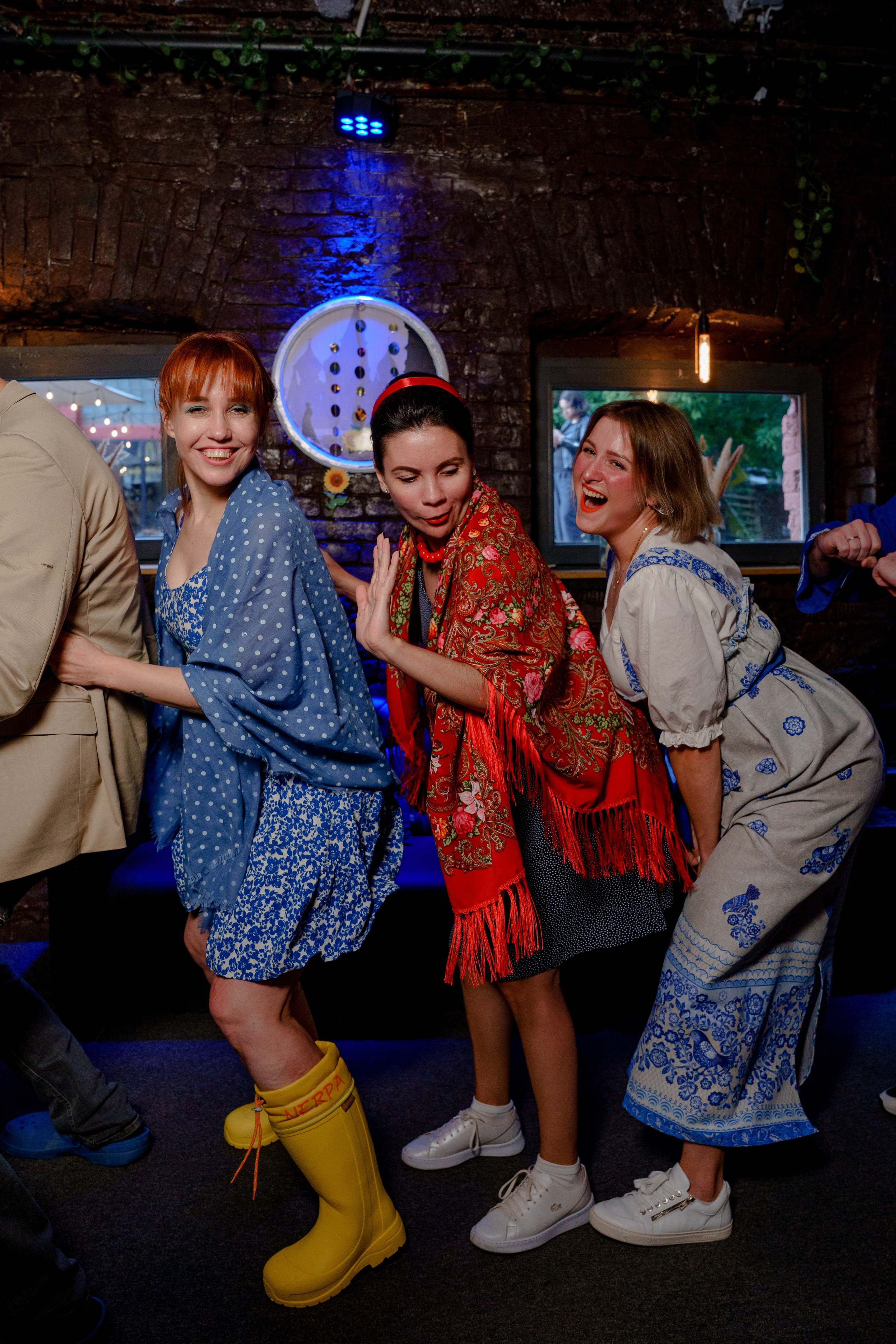 Фотограф на вечеринку в стиле «Деревня дураков» Москва. Репортажный фотограф Москва Сергей Дружинин