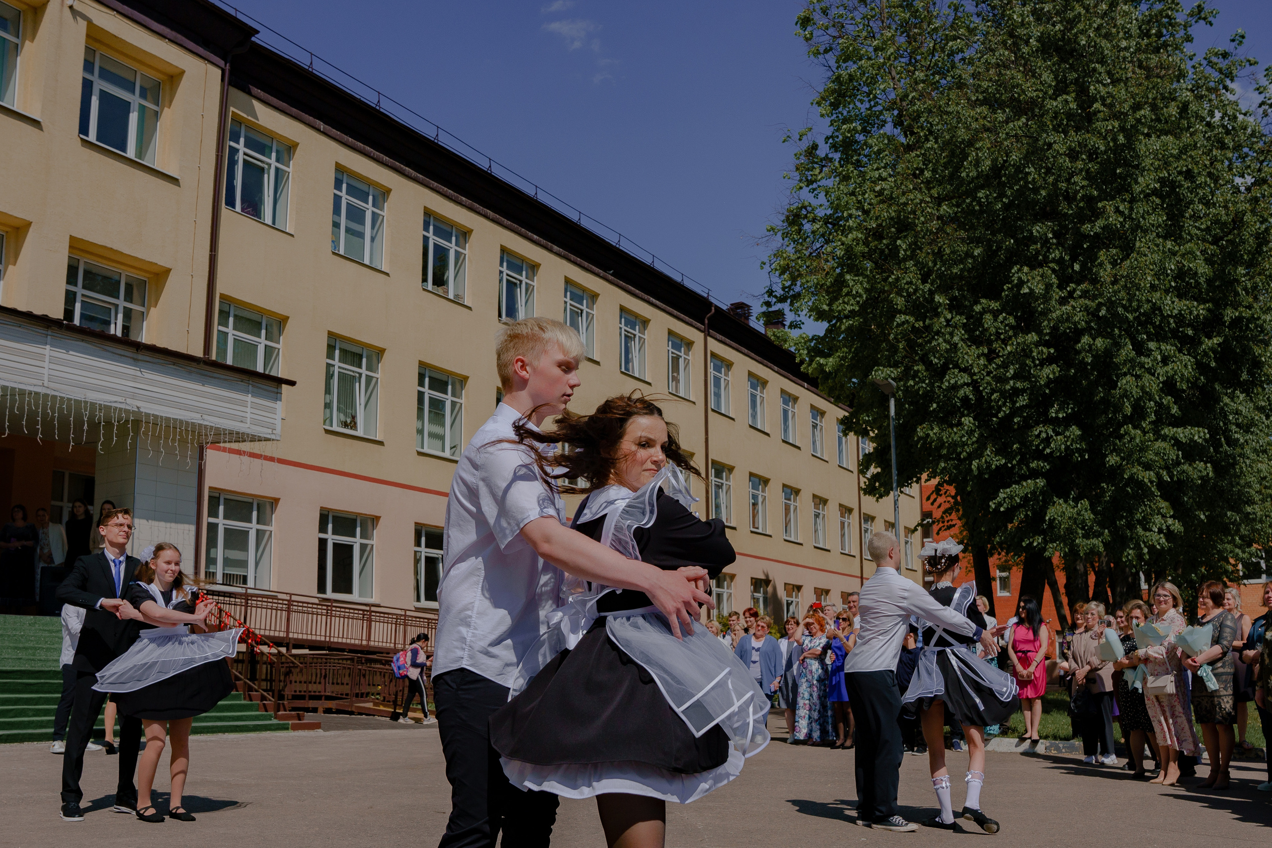 Сергей Дружинин фотограф на последний звонок и выпускной Москва. Репортажный фотограф Москва Сергей Дружинин