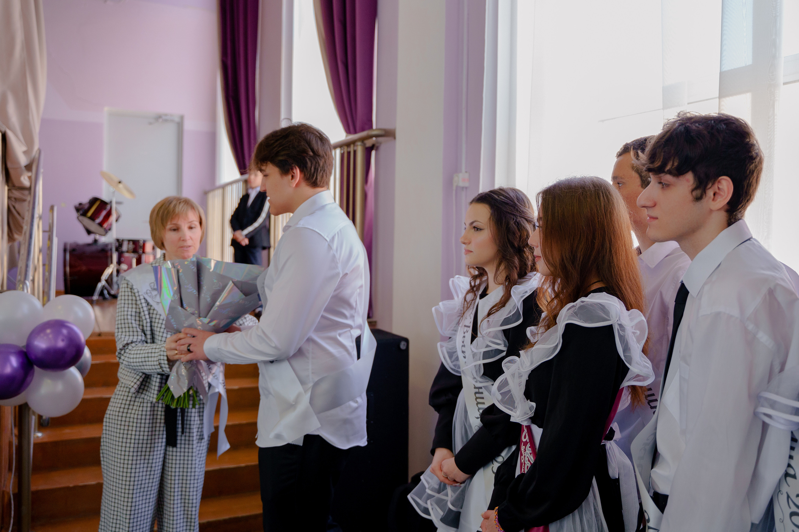 Сергей Дружинин фотограф на последний звонок и выпускной Москва. Репортажный фотограф Москва Сергей Дружинин