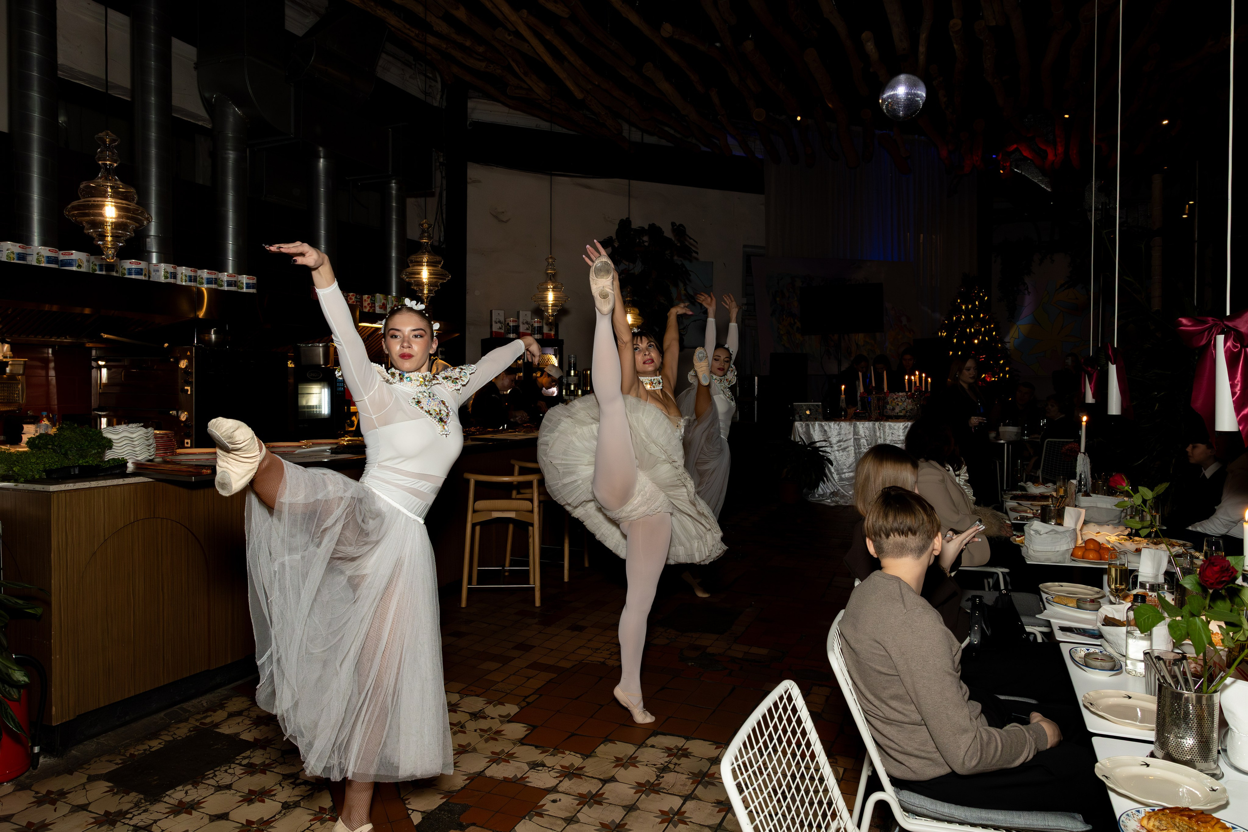 Новогодняя Ночь в арт-пространстве Gastrodvor. Дженбаз Павел — фотограф в Ялте