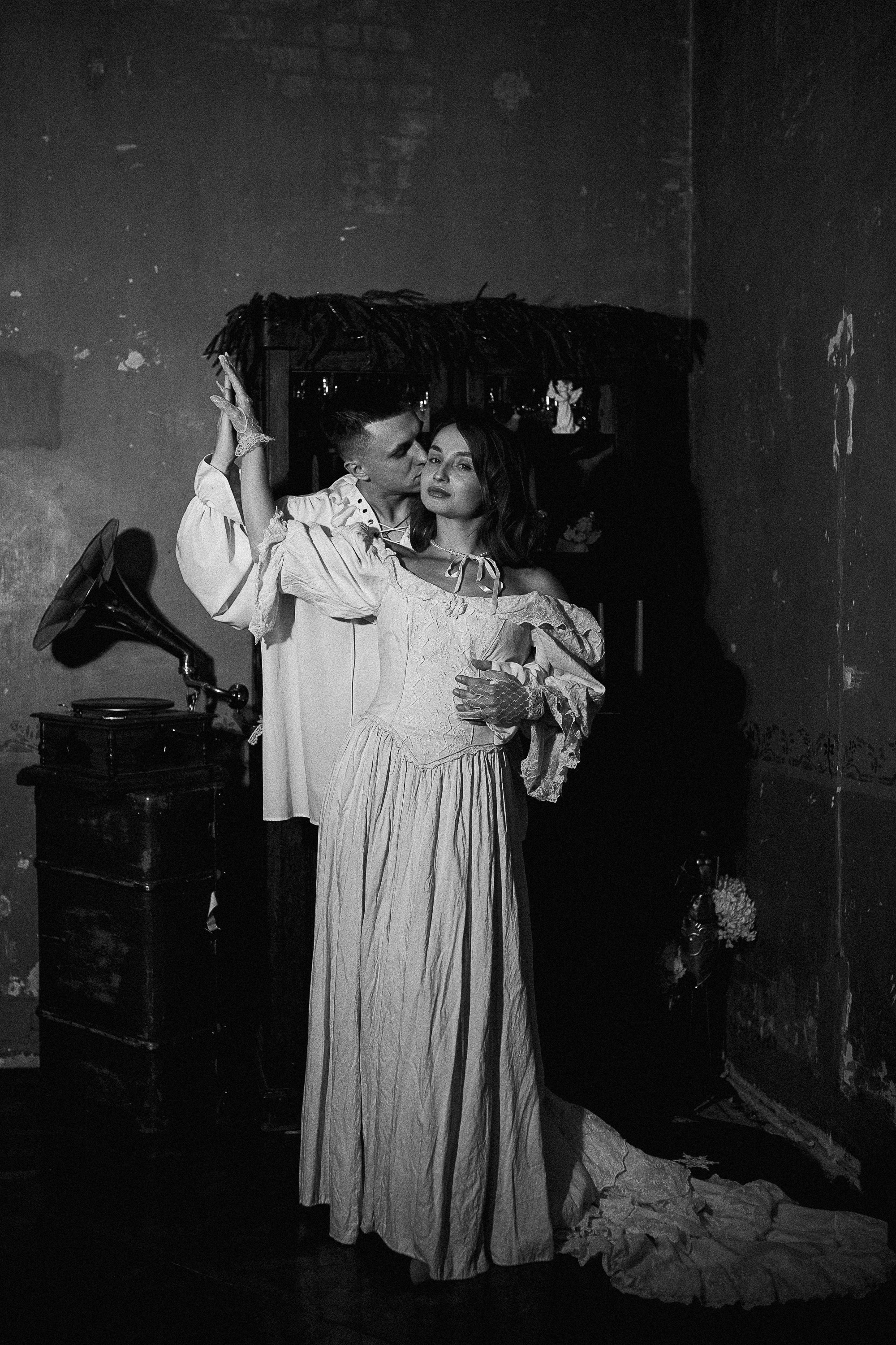 Свадебная фотосессия в фотостудии Птичка. Свадебный и семейный фотограф Виолетта Сидельникова. Краснодар, Россия, Беларусь, Европа