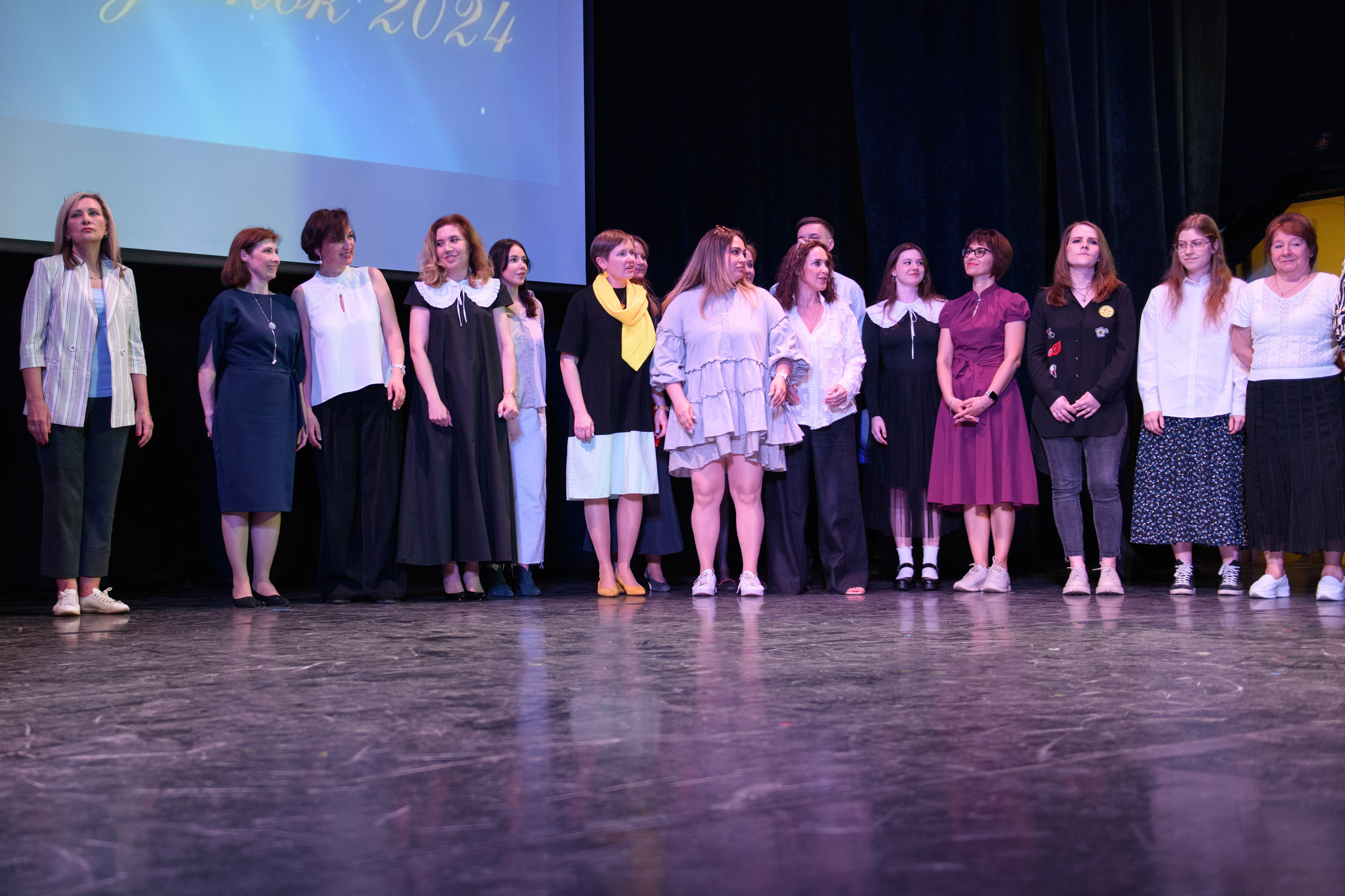 Фотосъёмка торжественного вечера выпускников. Организация и проведение фотосъемок в Санкт-Петербурге. Фотограф Смирягин Илья