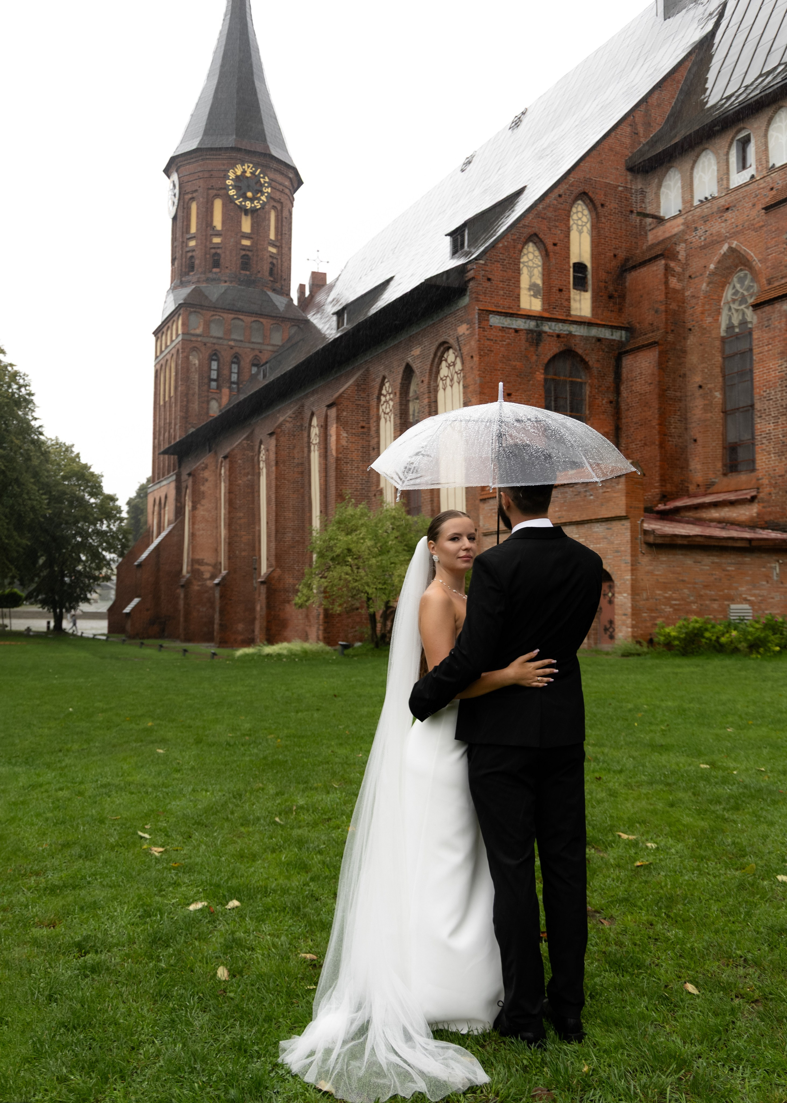 Свадьба Татьяна & Алексей | под дождем на острове Канта. Фотограф в Калининграде Сокирко Светлана