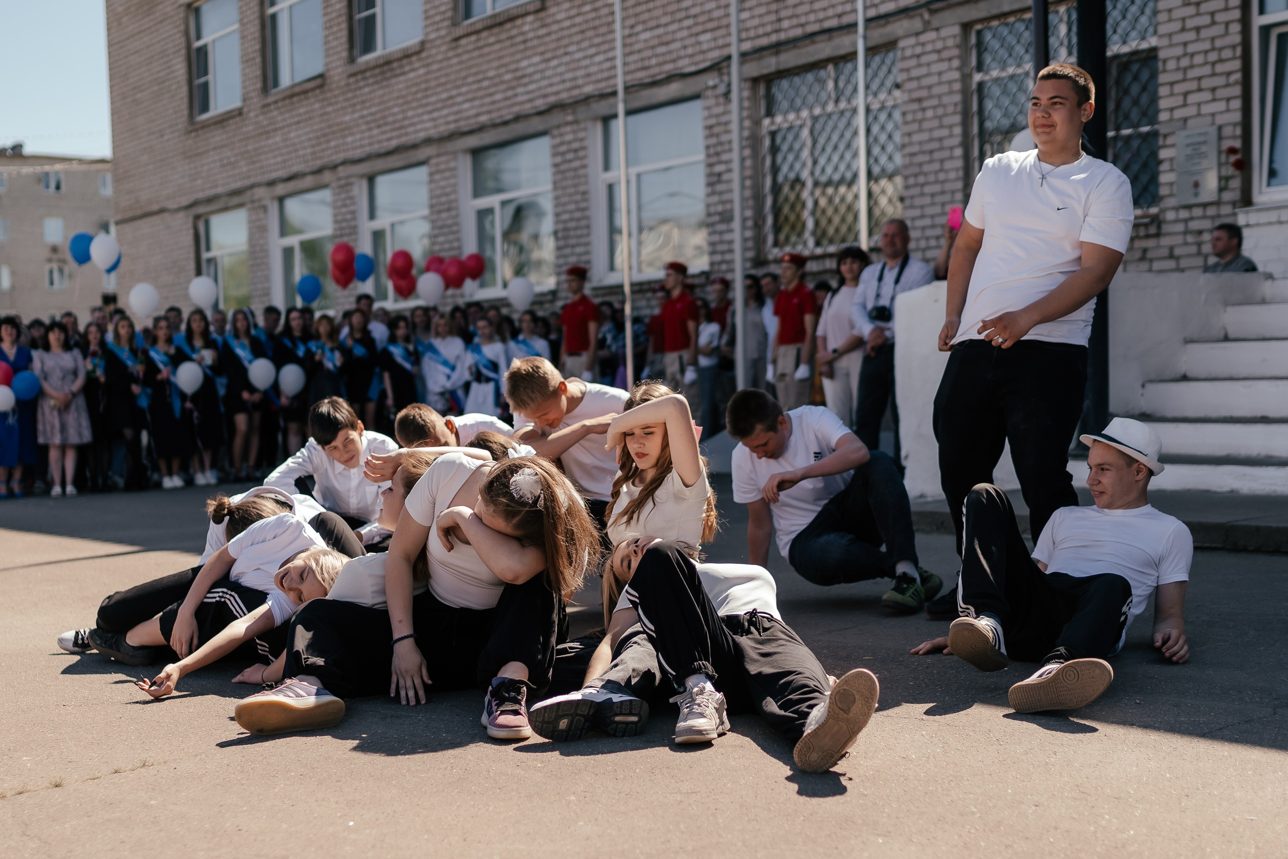 Последний звонок 11 класс. Фотограф Торопец Кристина Абрамова Kanwellia photography