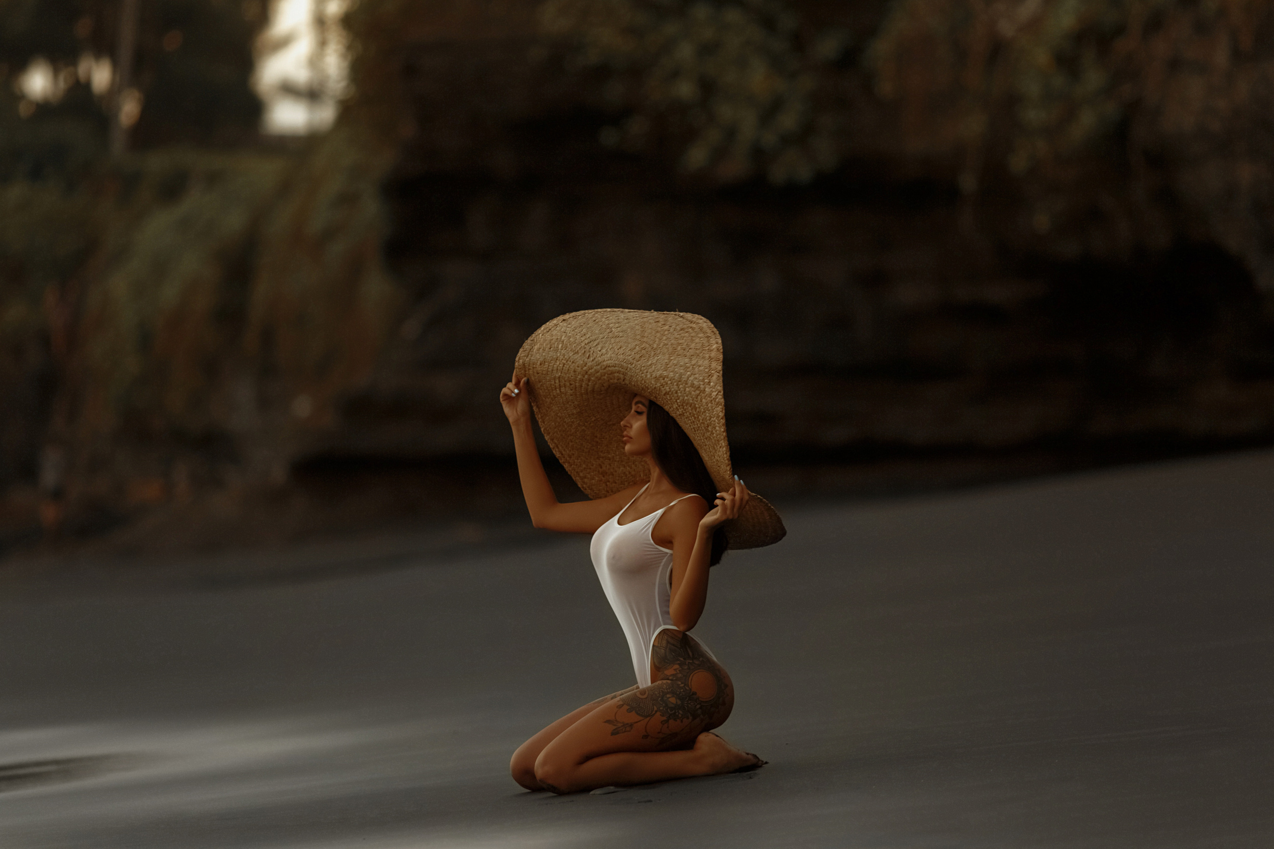 Девушки. Фотограф Эдуард Суровый