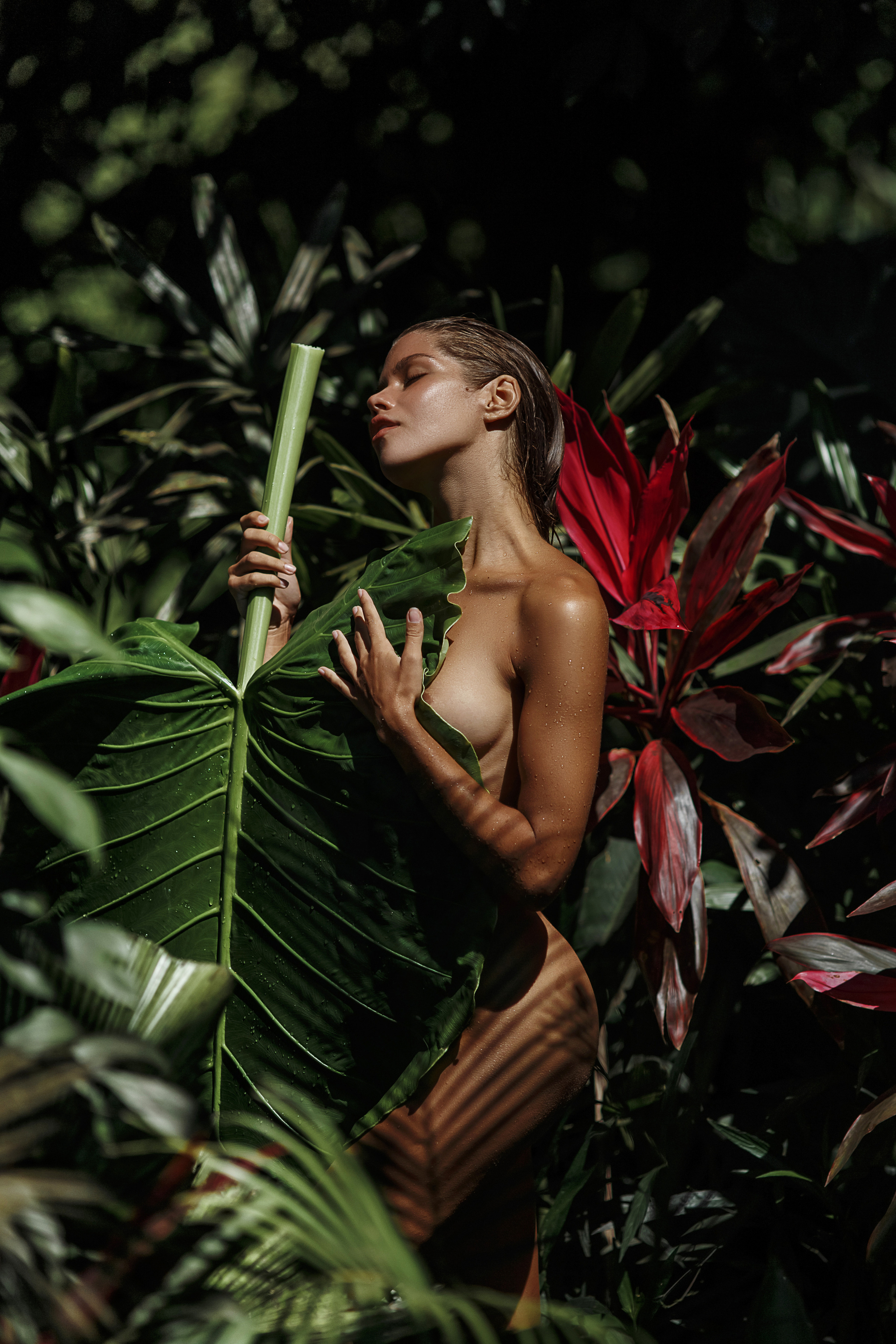 Девушки. Фотограф Эдуард Суровый