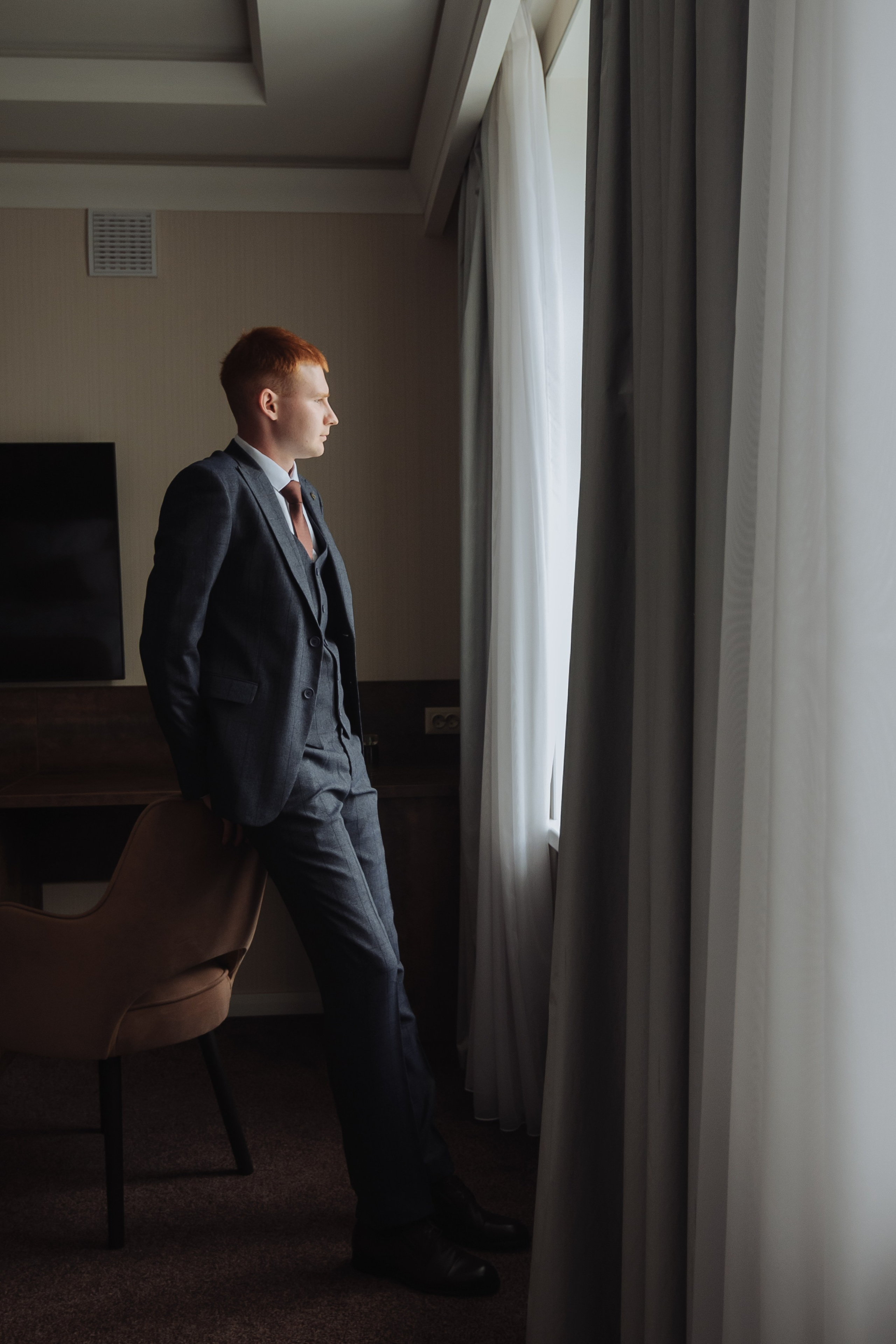 Свадебная съёмка для Ирины и Николая. Сборы в отеле. Свадебный и семейный фотограф г. Ярославль Савинская Анастасия