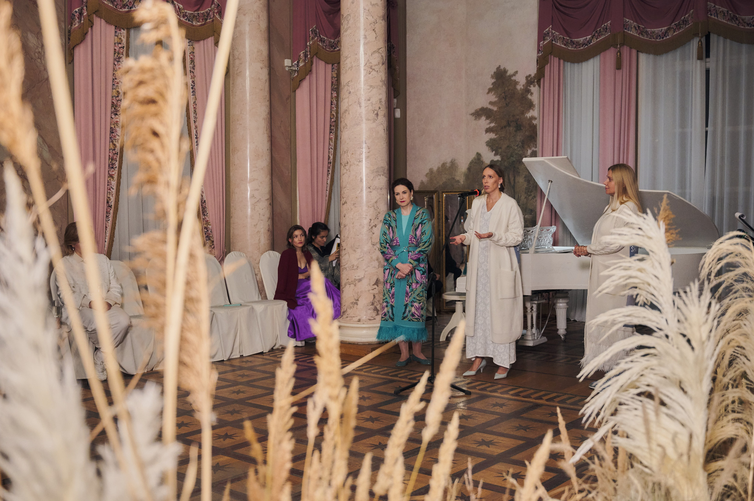 Открытие выставки 13.09.22. Никита Хохловский фото и видео продакшн