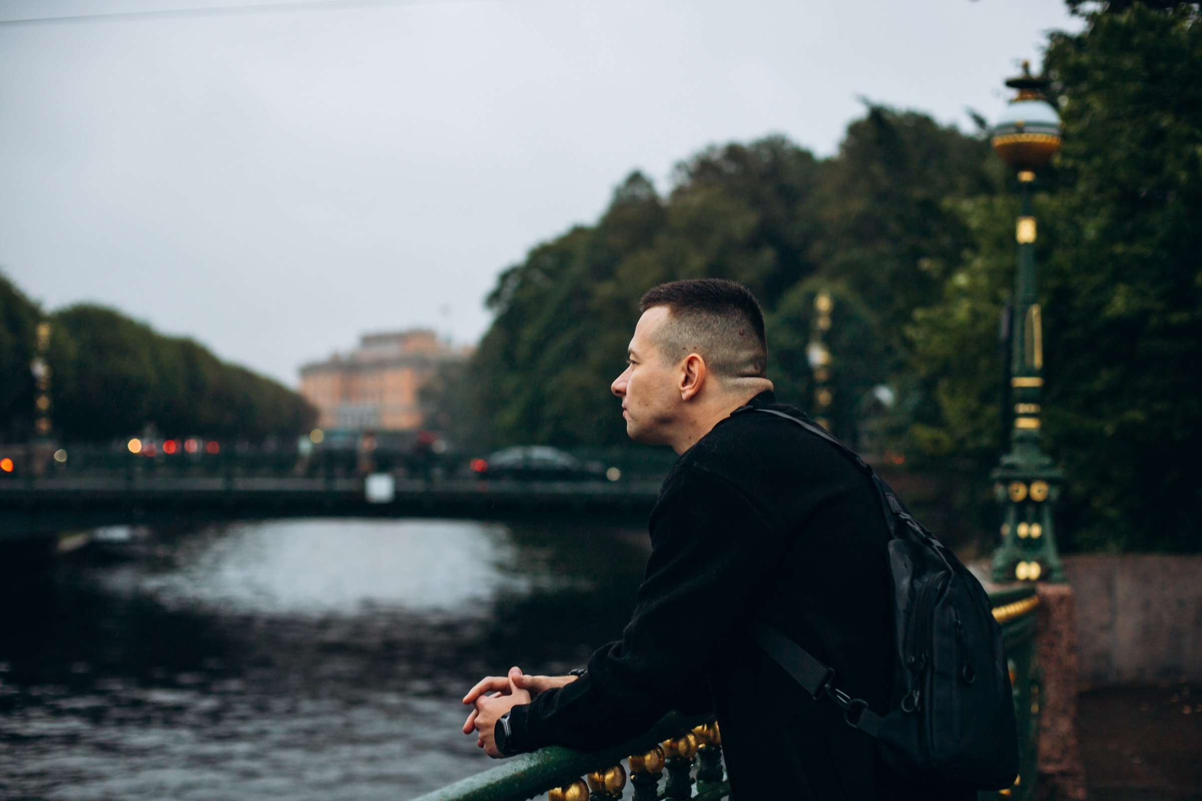 Максим в сентябре. Фотопрогулка в Петербурге. Индивидуальный и семейный фотограф в Санкт-Петербурге