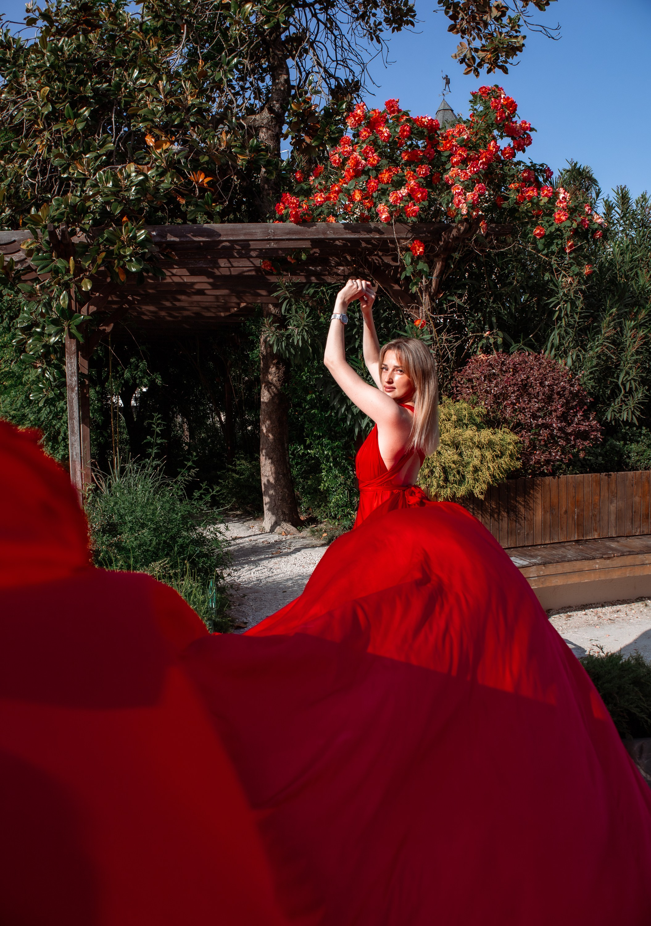 Летящее платье. Семейный и Свадебный фотограф в Сочи