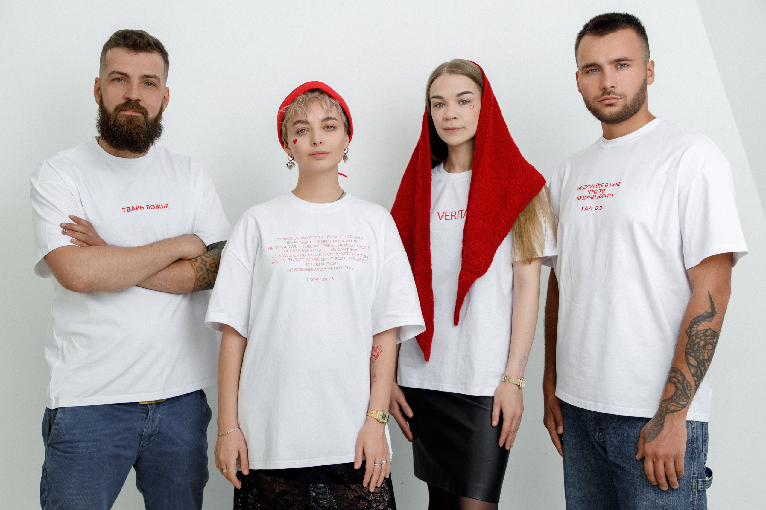 Каталог для бренда футболок. Фотограф Ксения Третьякова, Санкт-Петербург