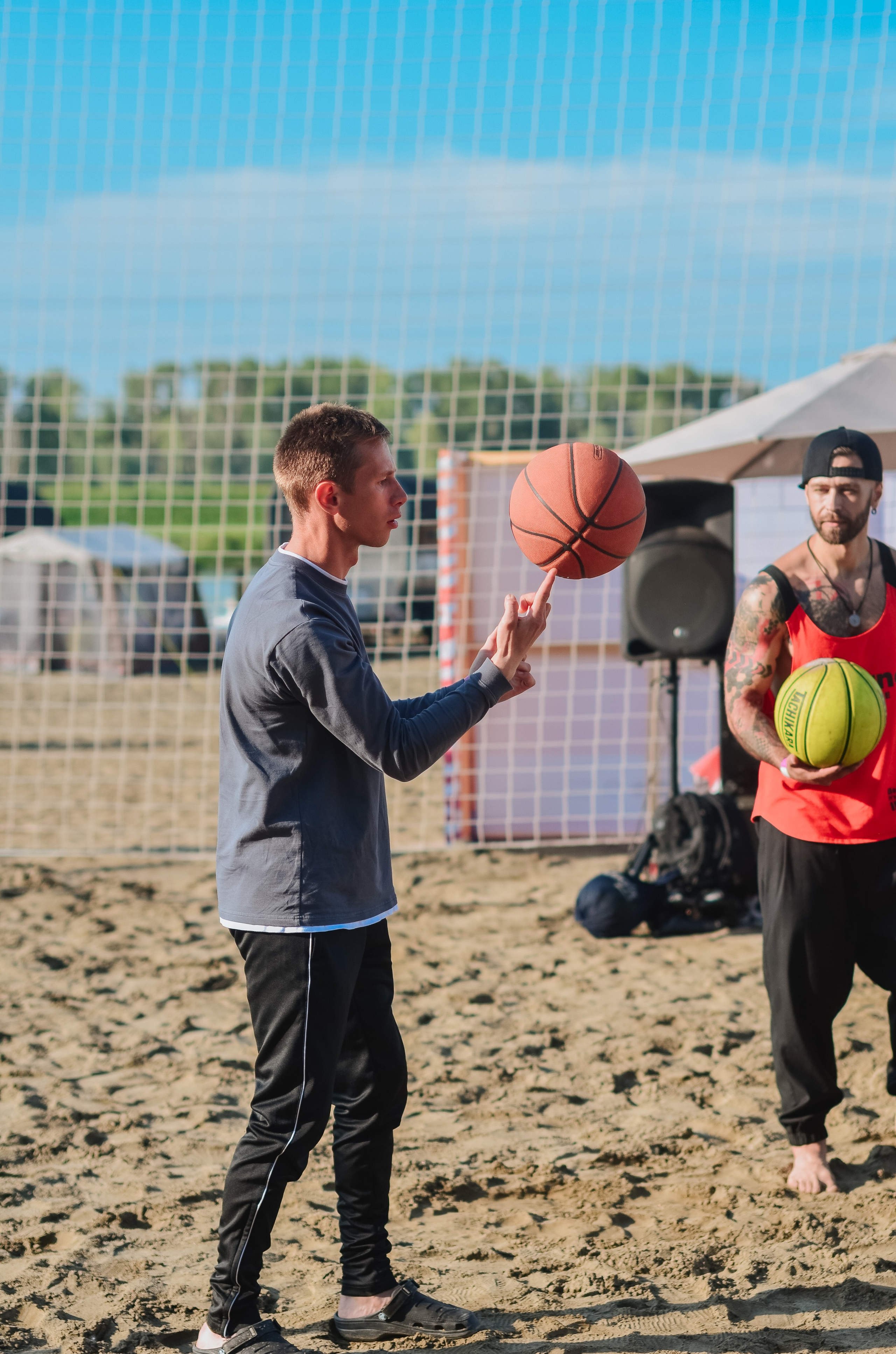 Фестиваль «Грань» 2025. Спортивная площадка. Денисова Аля — фотограф для парных съемок и индивидуальных историй в Барнауле