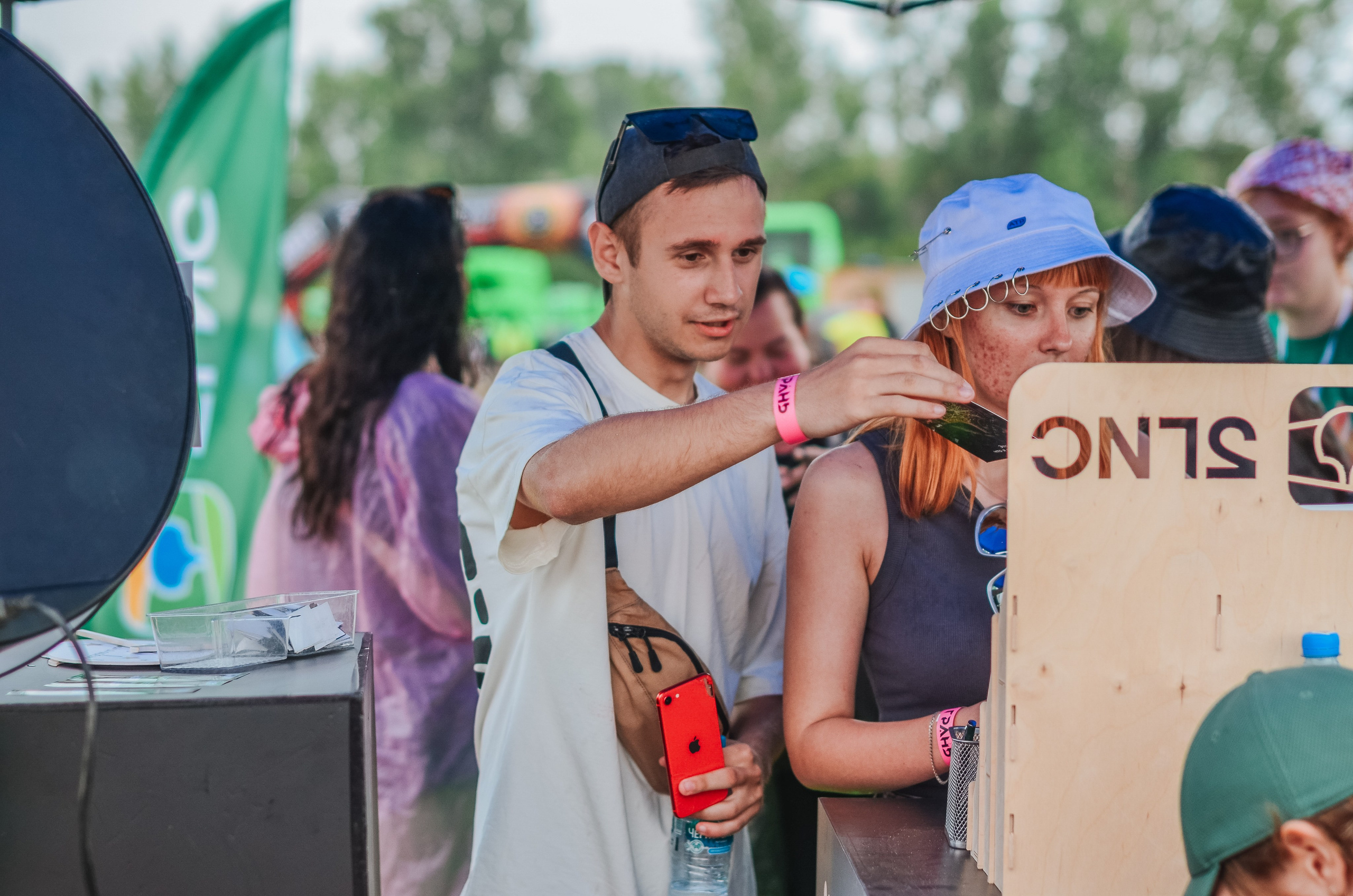 Фестиваль «Грань» 2025. Спортивная площадка. Денисова Аля — фотограф для парных съемок и индивидуальных историй в Барнауле