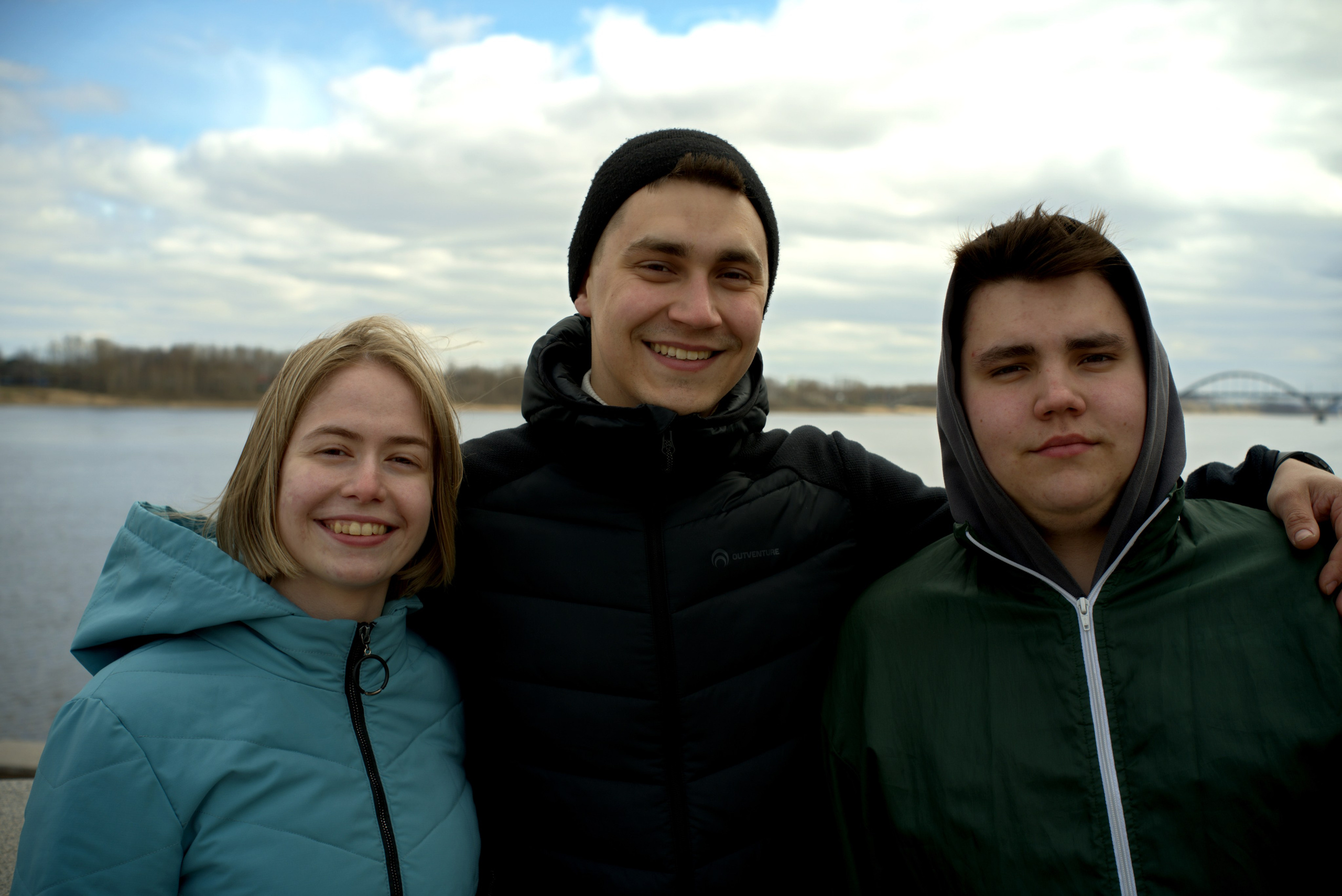 2026_04_19 Второй заезд Кунцевых, любовь и голуби. Городок на Волге