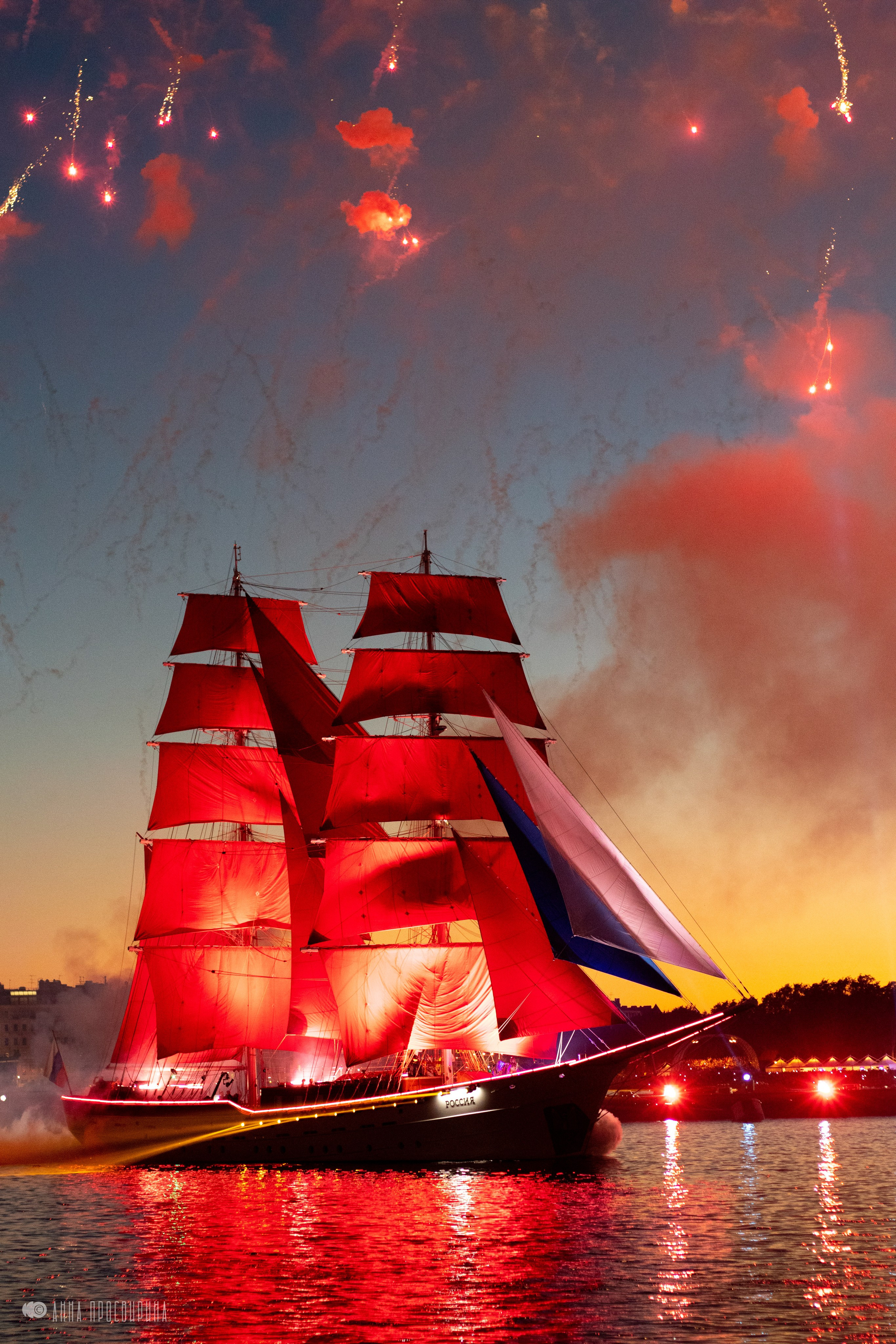 Праздник выпускников «Алые Паруса», 2022. Ваш фотограф в Санкт-Петербурге Анна Просвирина