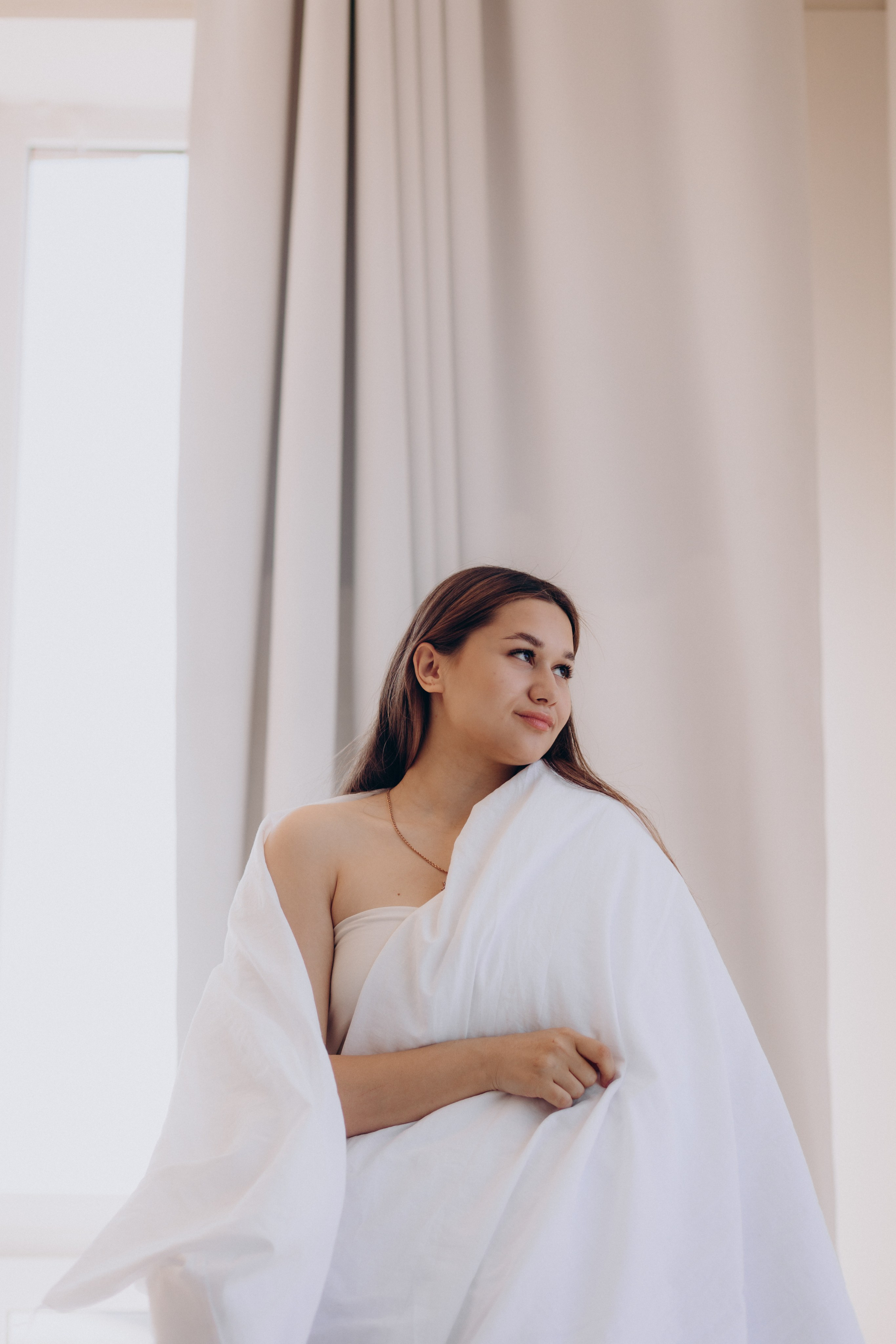 Фотосессия для контента салона красоты Бровико. Фотограф в Санкт-Петербурге Разиля Идиятуллина